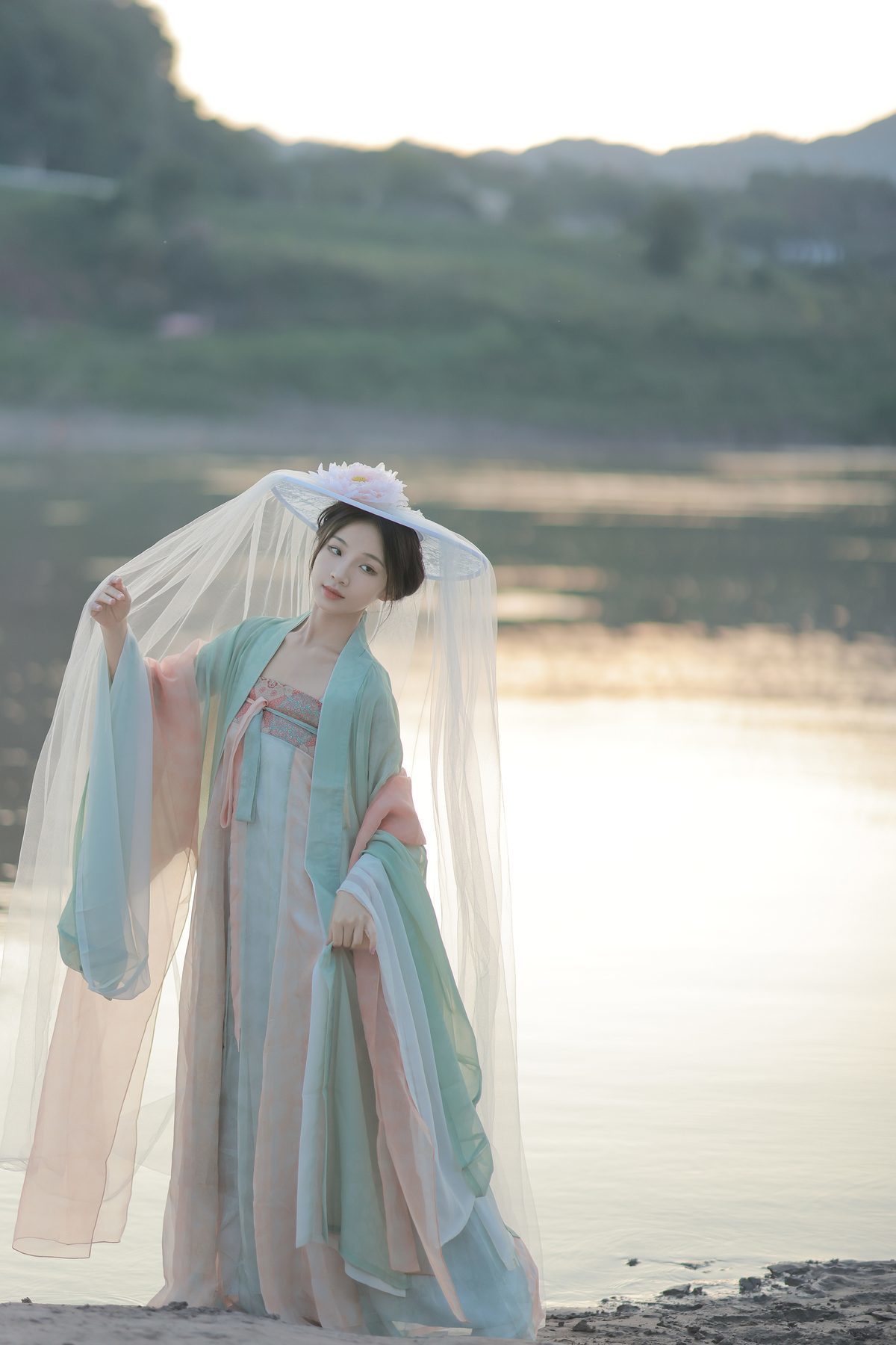 图片[20]-YiTuYu艺图语 Vol.3225 Juan Juan[23P]-六色网