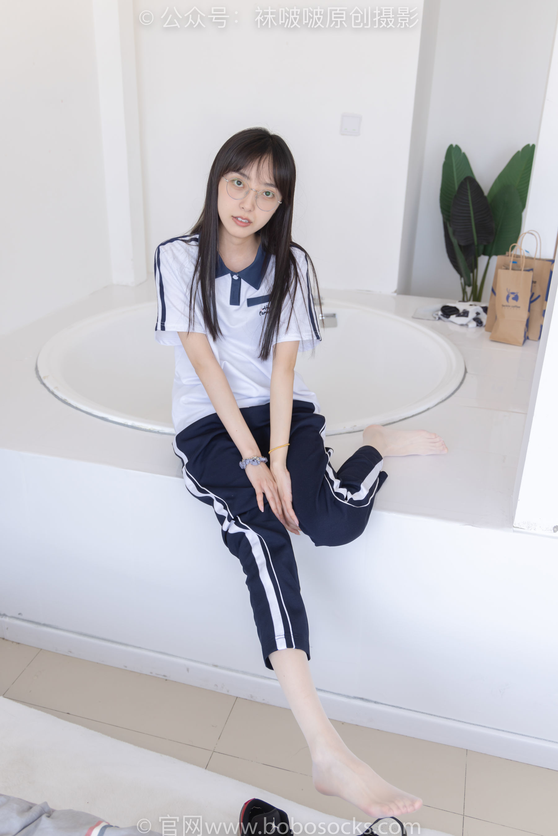 图片[44]-BoBoSocks袜啵啵 No.207 稚予 -aj板鞋、白棉袜、油亮白丝、校服裤里丝[140P]-六色网