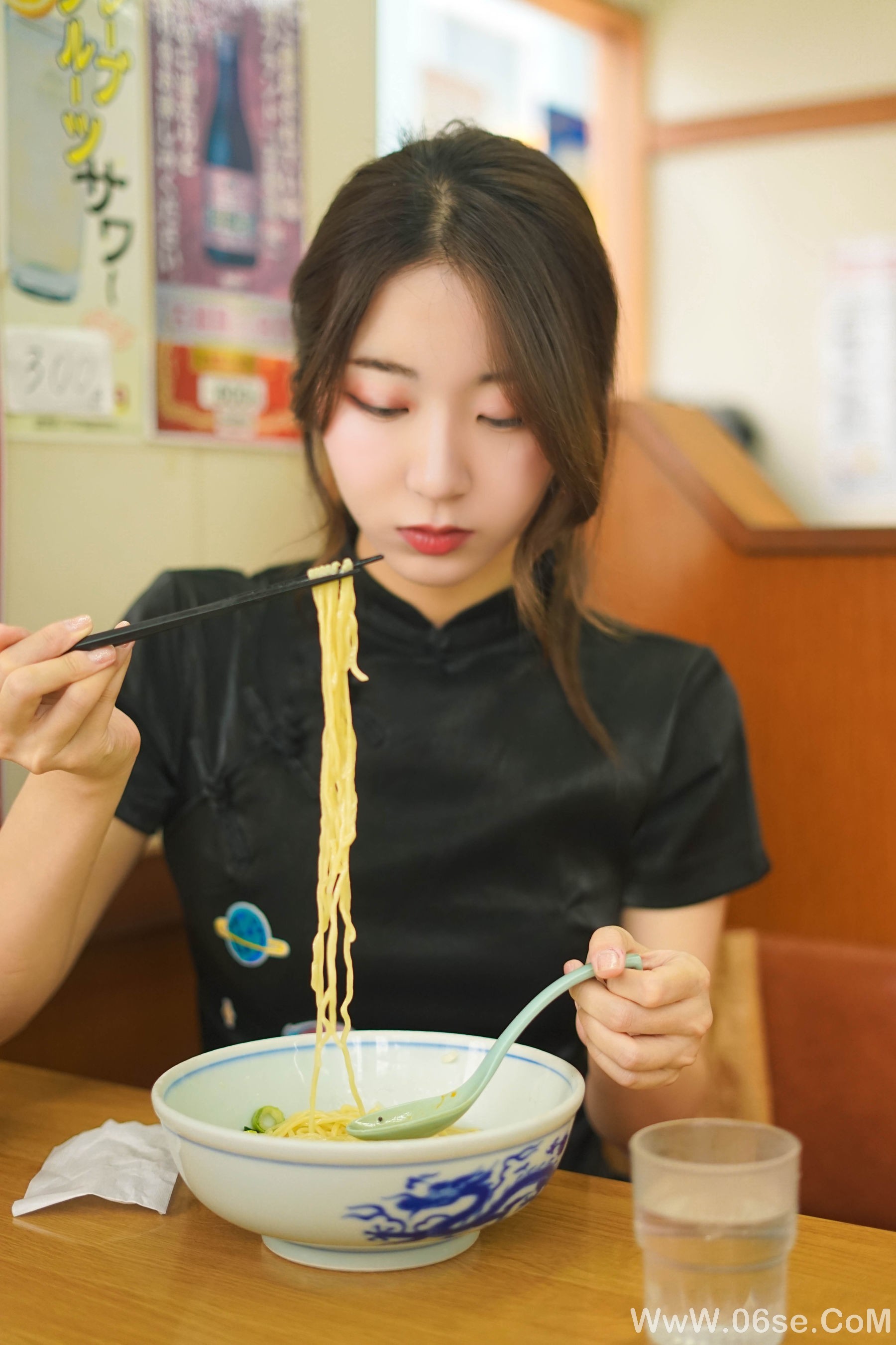 图片[2]-人气Coser黑川 旗袍[11P]-六色网