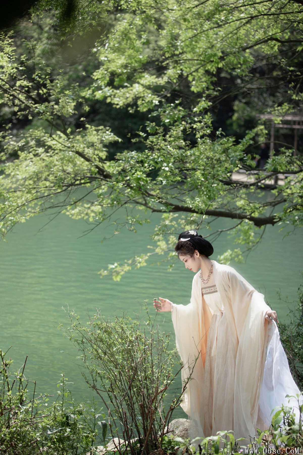 图片[23]-YiTuYu艺图语 Vol.7233 Wei Wei[28P]-六色网