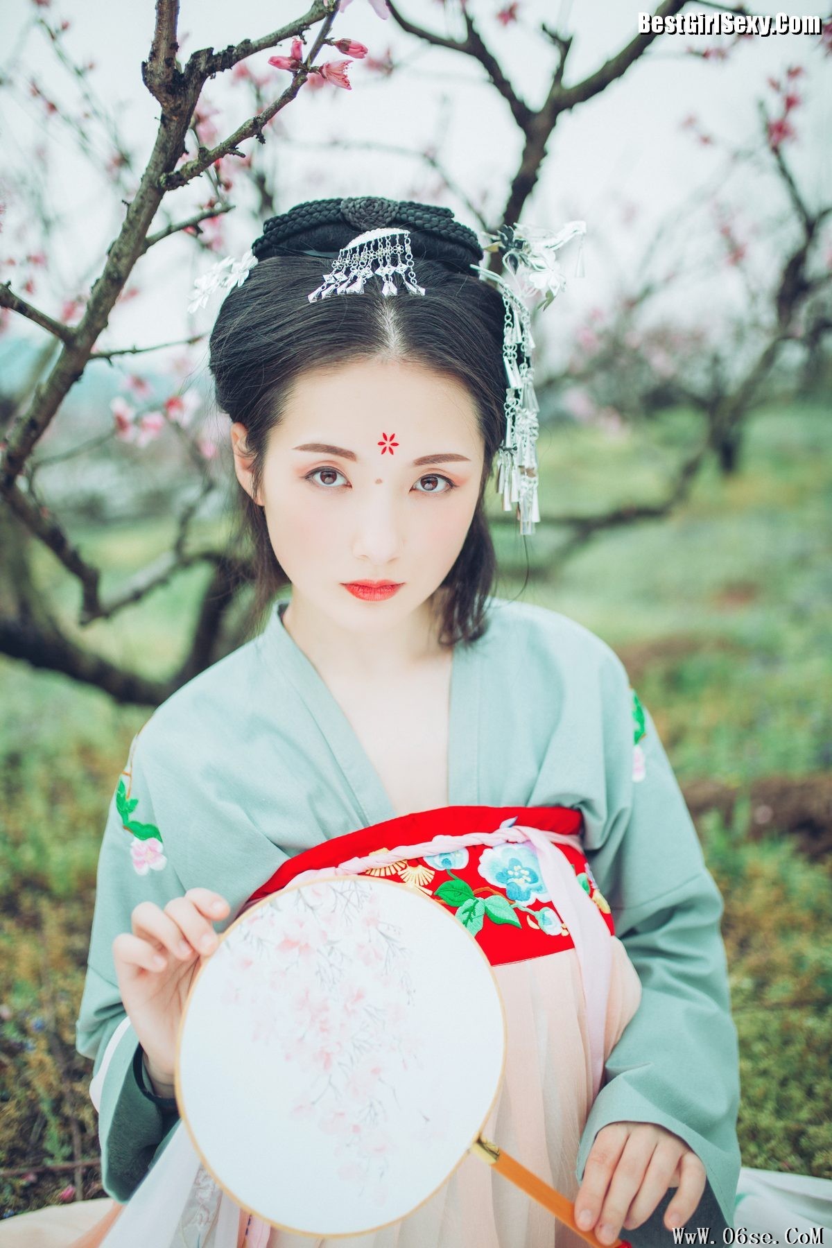 图片[7]-YiTuYu艺图语 Vol.4056 Fan Fan[32P]-六色网