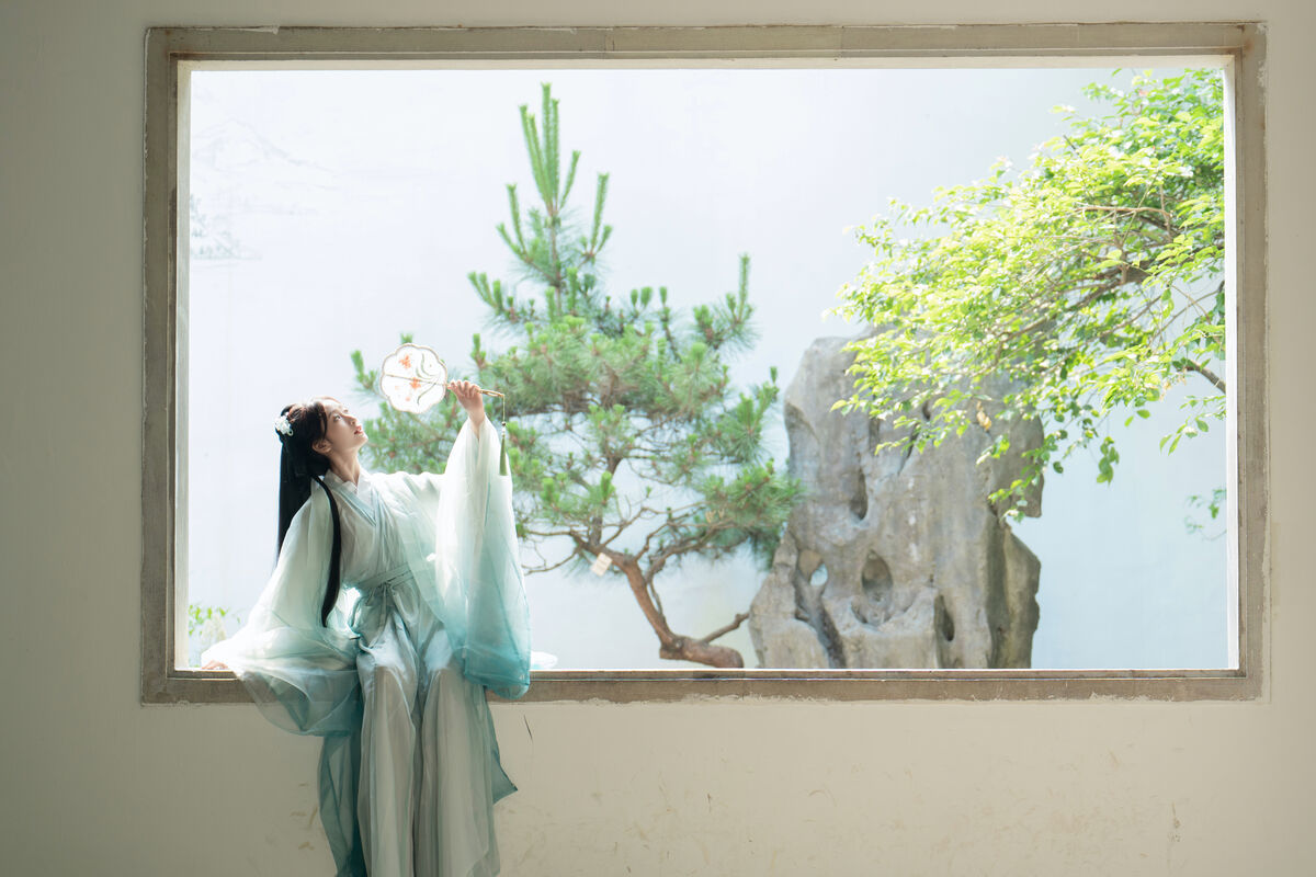 图片[6]-YiTuYu艺图语 Vol.7205 Xiao He[24P]-六色网
