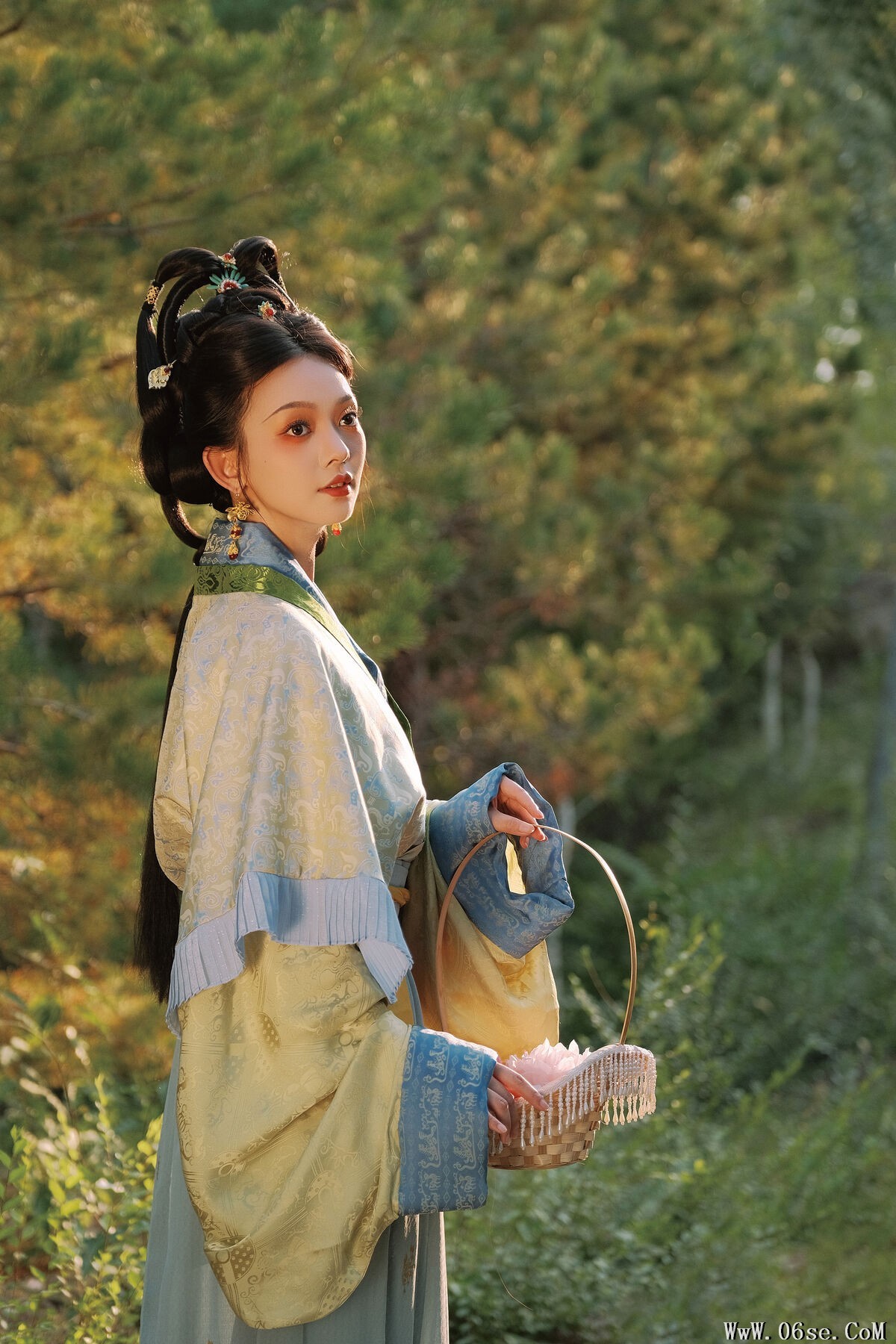 图片[13]-YiTuYu艺图语 Vol.7768 Qiu Qiu[32P]-六色网
