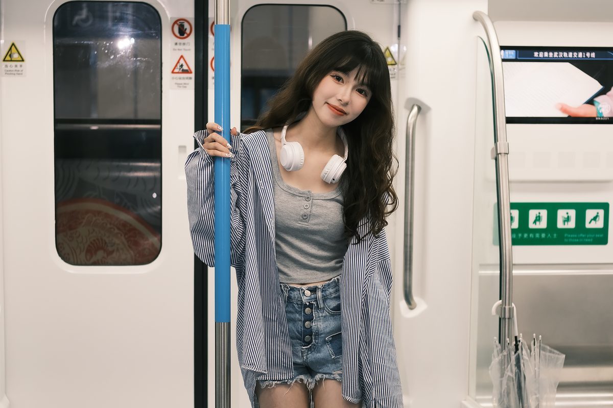 图片[23]-YiTuYu艺图语 Vol.5530 Lin Lin[24P]-六色网