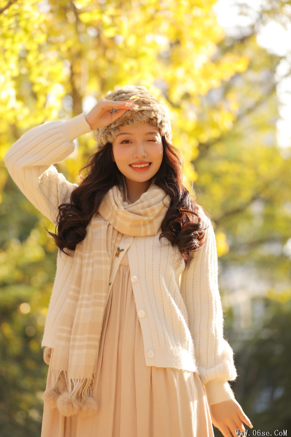 图片[25]-YiTuYu艺图语 Vol.3214 Ning Meng Jing A[33P]-六色网