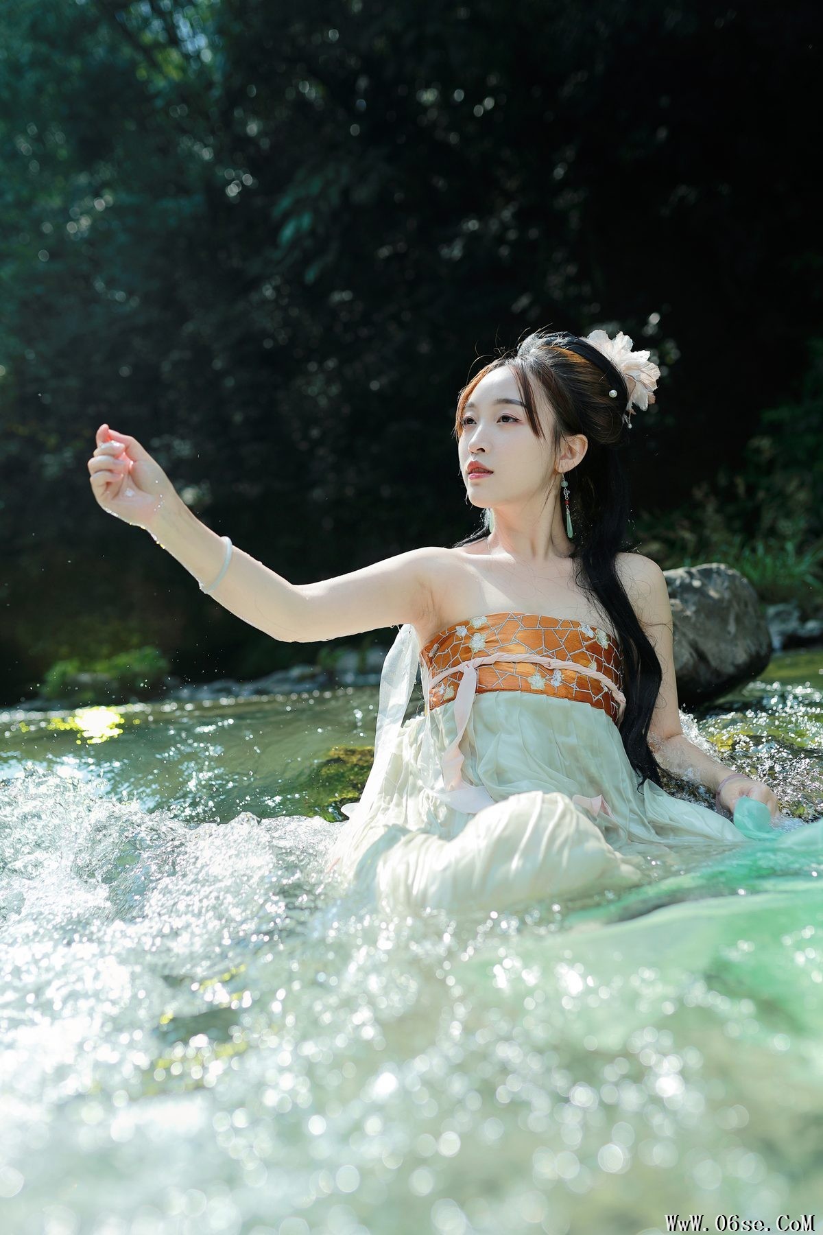 图片[24]-YiTuYu艺图语 Vol.5233 Yu Yan[38P]-六色网