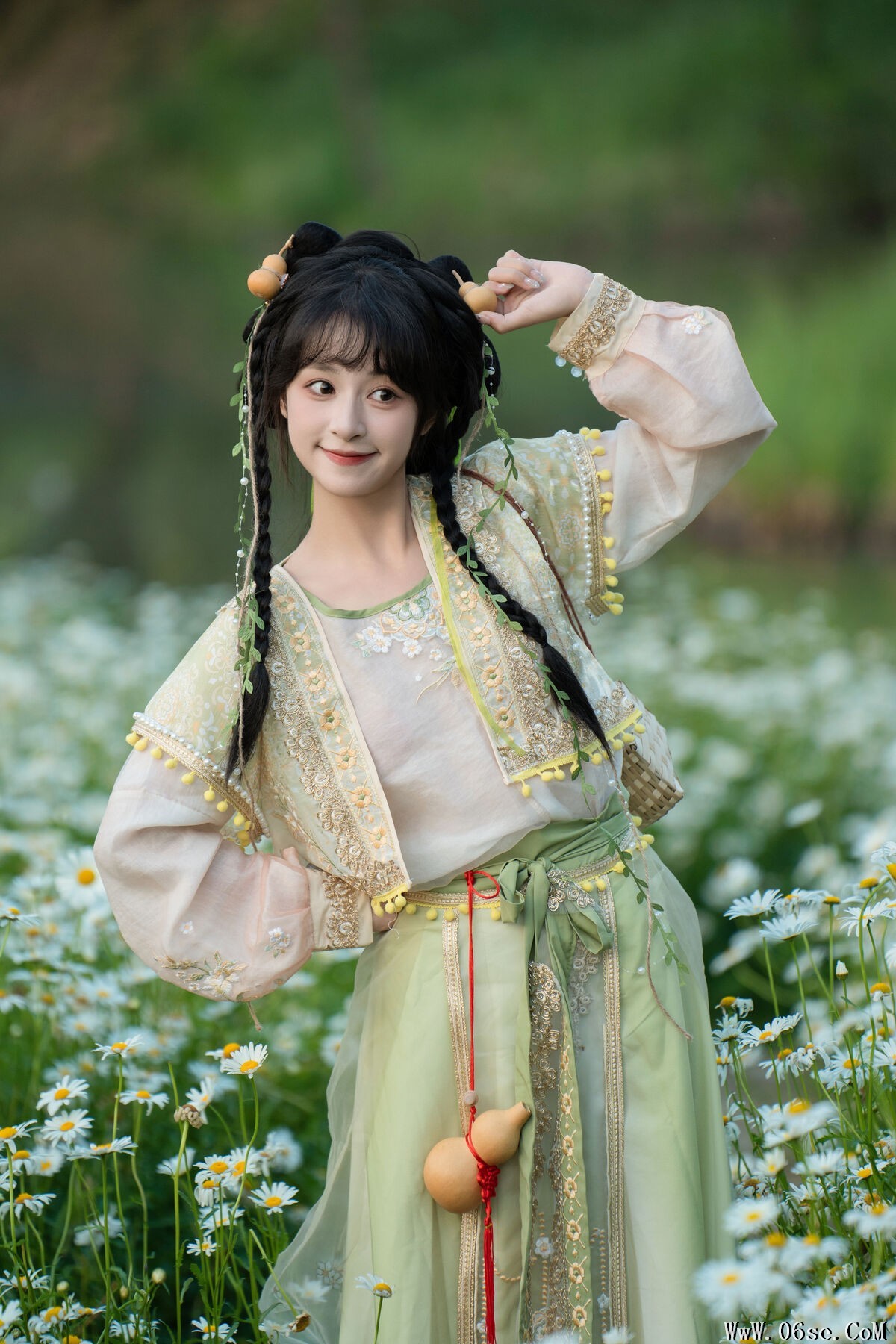 图片[21]-YiTuYu艺图语 Vol.7299 Xia Yu Xiao Nian[25P]-六色网
