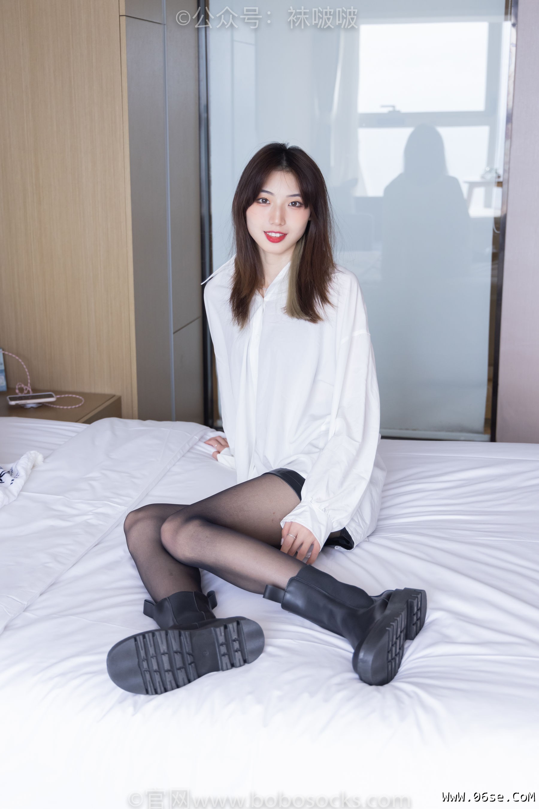 图片[44]-BoBoSocks袜啵啵 No.046 枫枫-短靴、黑丝[135P]-六色网