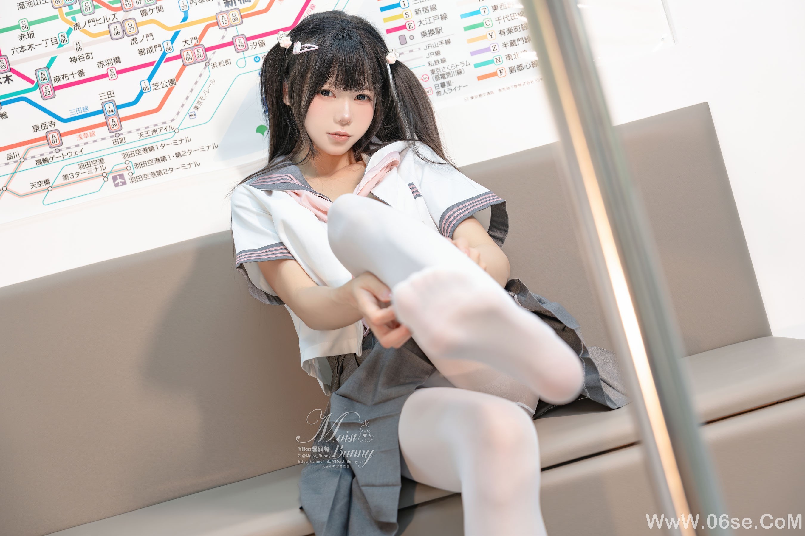 图片[31]-咬一口兔娘 – 地铁萌妹[88P]-六色网