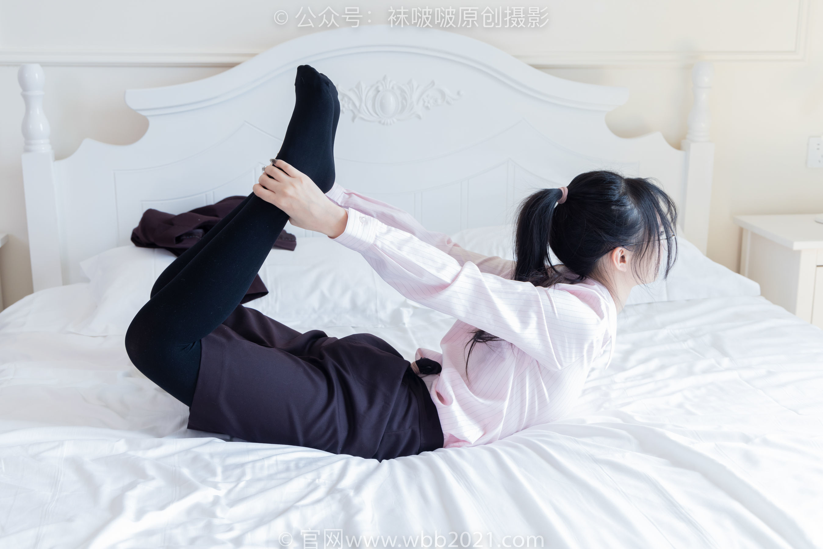 图片[83]-BoBoSocks袜啵啵 No.362 甜甜圈 -两双皮鞋、厚肉丝、厚黑丝、ol制服[230P]-六色网