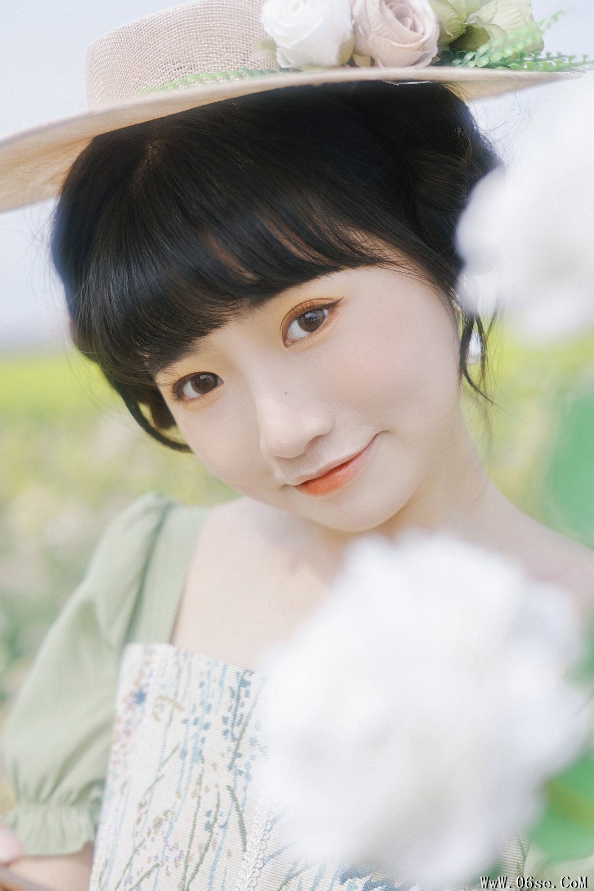 YiTuYu艺图语 Vol.3946 Lan Pang Zi[32P]-六色网
