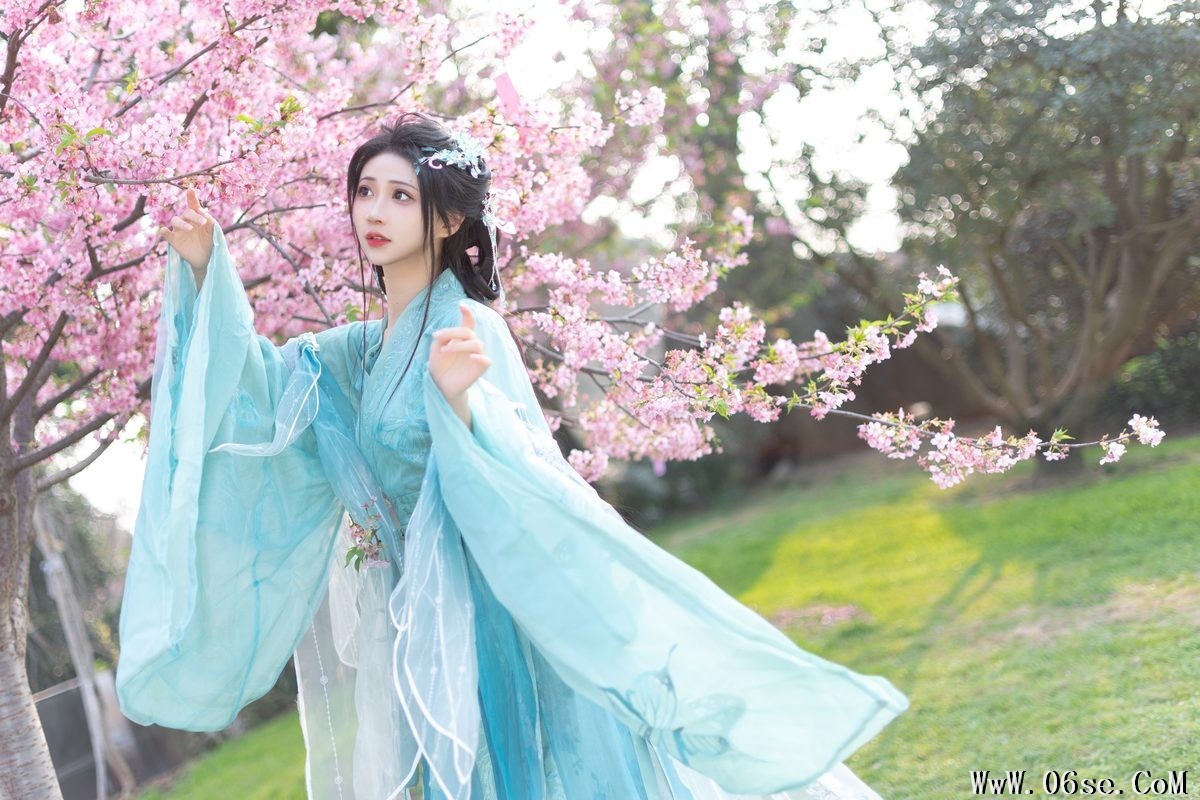 图片[15]-YiTuYu艺图语 Vol.4212 Qi Luo Sheng De Xiao Su Su[29P]-六色网
