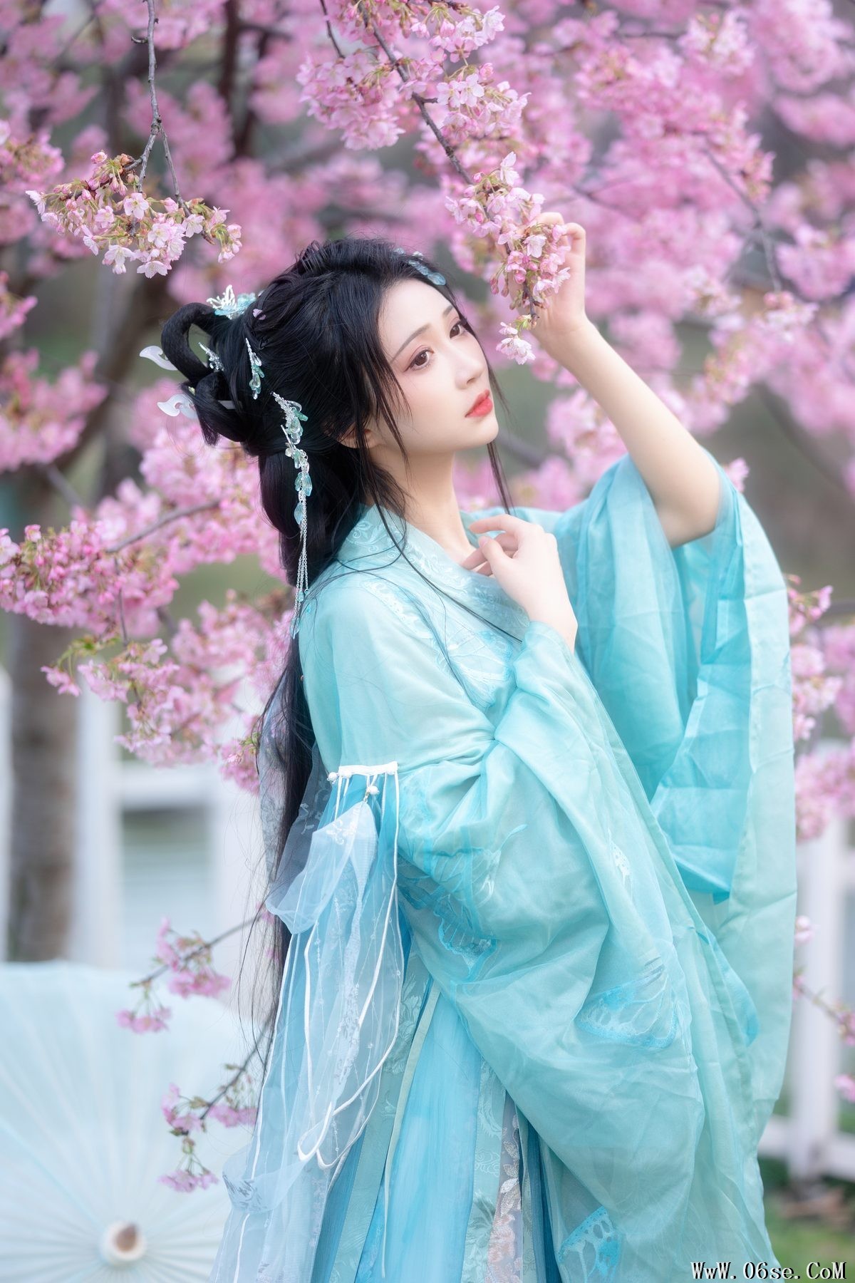 图片[21]-YiTuYu艺图语 Vol.4212 Qi Luo Sheng De Xiao Su Su[29P]-六色网
