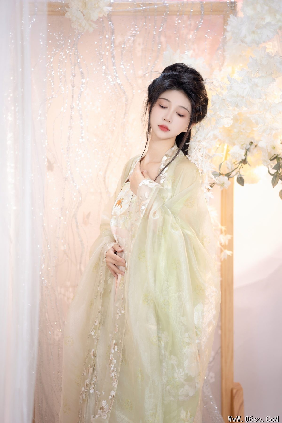 图片[5]-YiTuYu艺图语 Vol.4143 Qi Luo Sheng De Xiao Su Su[28P]-六色网
