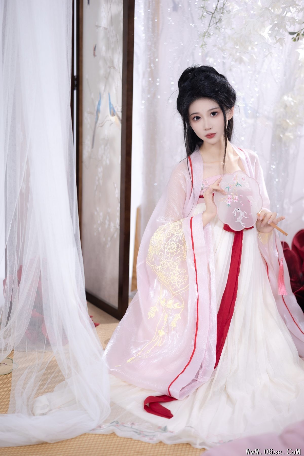 图片[19]-YiTuYu艺图语 Vol.4146 Qi Luo Sheng De Xiao Su Su[27P]-六色网