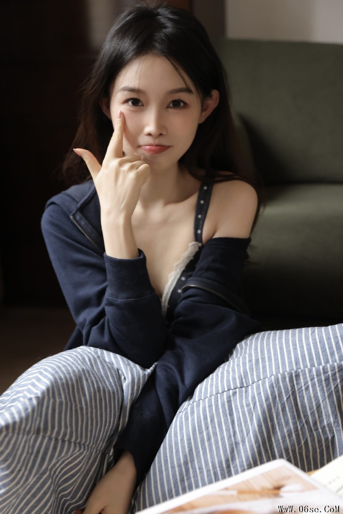 图片[24]-YiTuYu艺图语 Vol.3354 A Miao de Fan Fan[27P]-六色网
