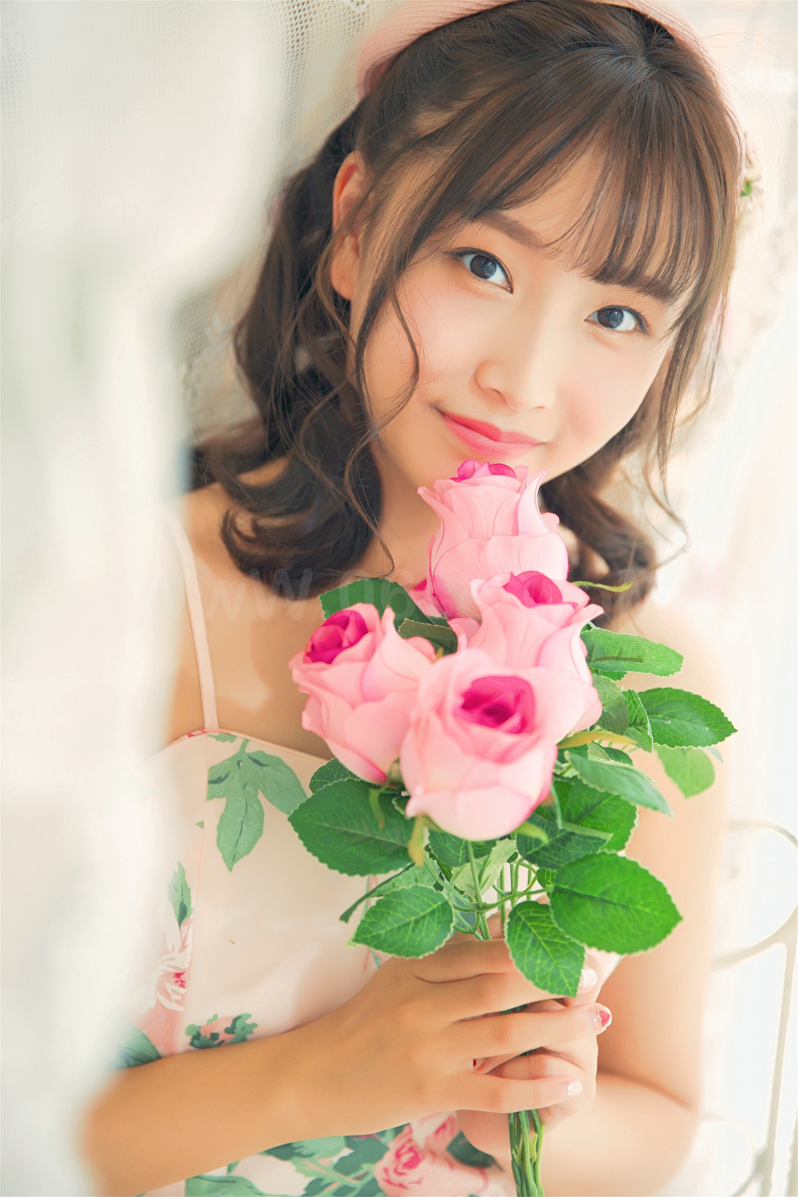 图片[25]-雅拉伊 – 《美人含笑》[26P]-六色网
