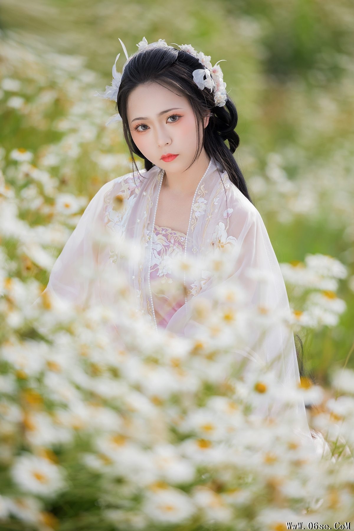 YiTuYu艺图语 Vol.4383 Qian Mo Hong Chen[24P]-六色网