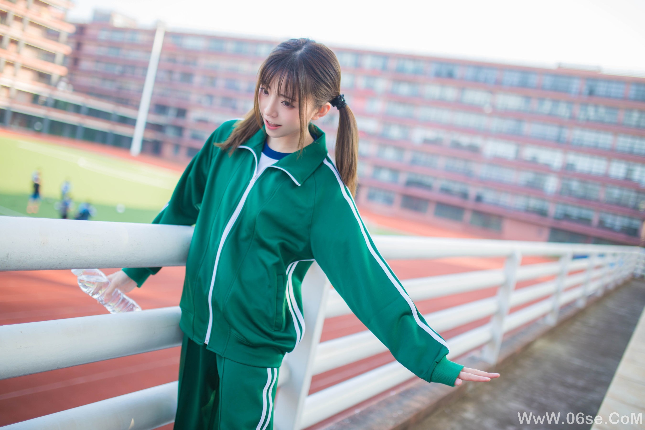 图片[8]-动漫博主Kitaro_绮太郎 绿色运动服女孩[18P]-六色网