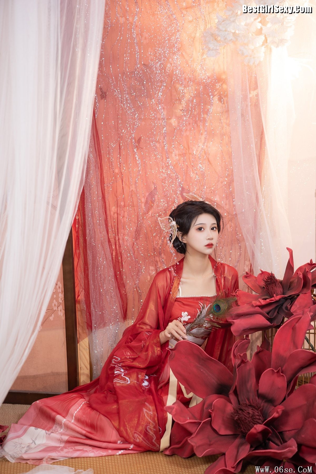 图片[25]-YiTuYu艺图语 Vol.4129 Qi Luo Sheng De Xiao Su Su[25P]-六色网