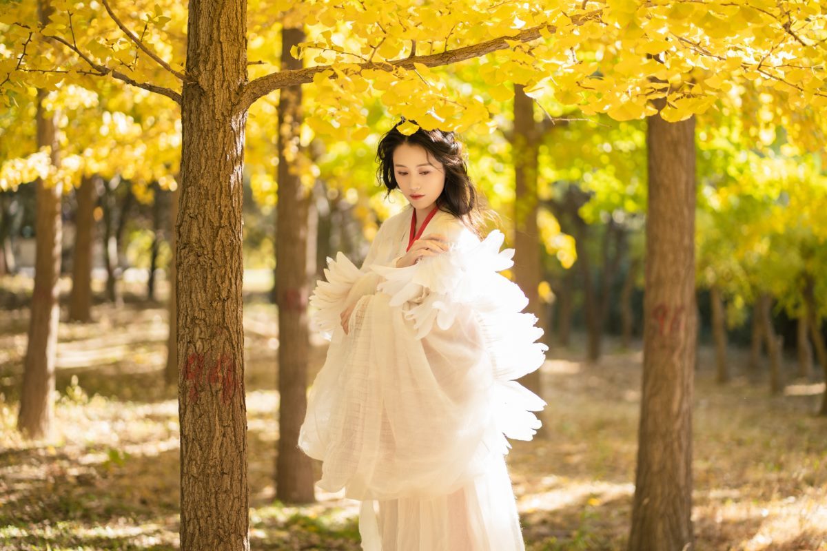 图片[18]-YiTuYu艺图语 Vol.3106 Qing Shuang E[27P]-六色网