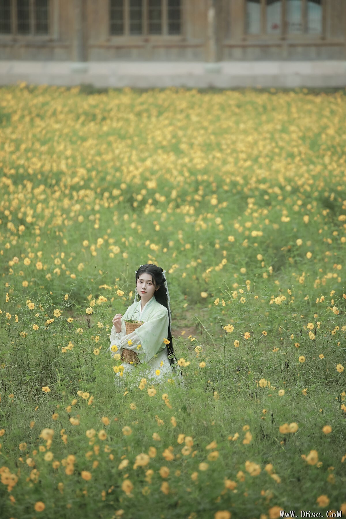 图片[4]-YiTuYu艺图语 Vol.6889 Yi Mi Liang Gao[28P]-六色网