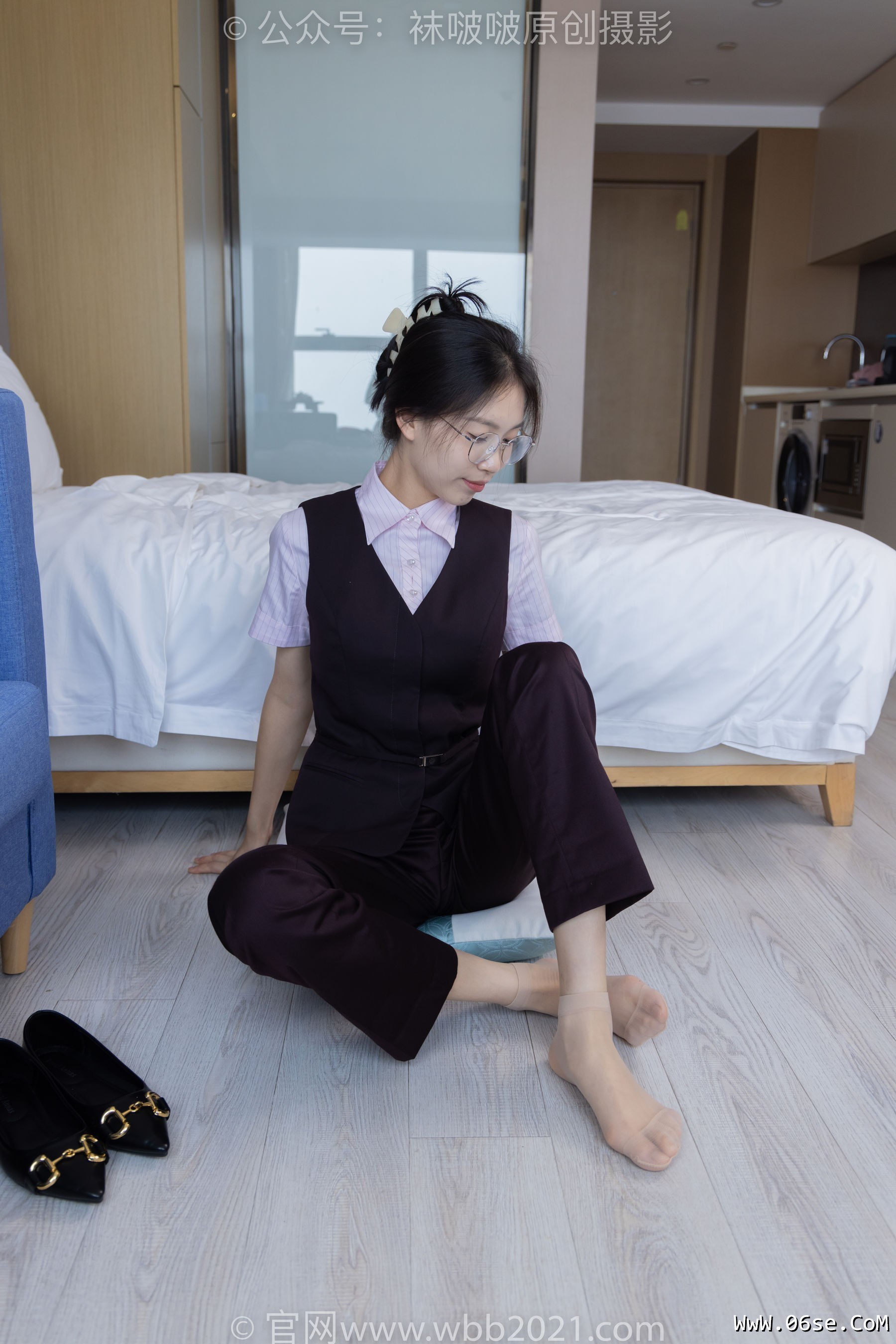 图片[37]-BoBoSocks袜啵啵 No.271 芝士 -平底鞋、短肉丝、银行制服[146P]-六色网