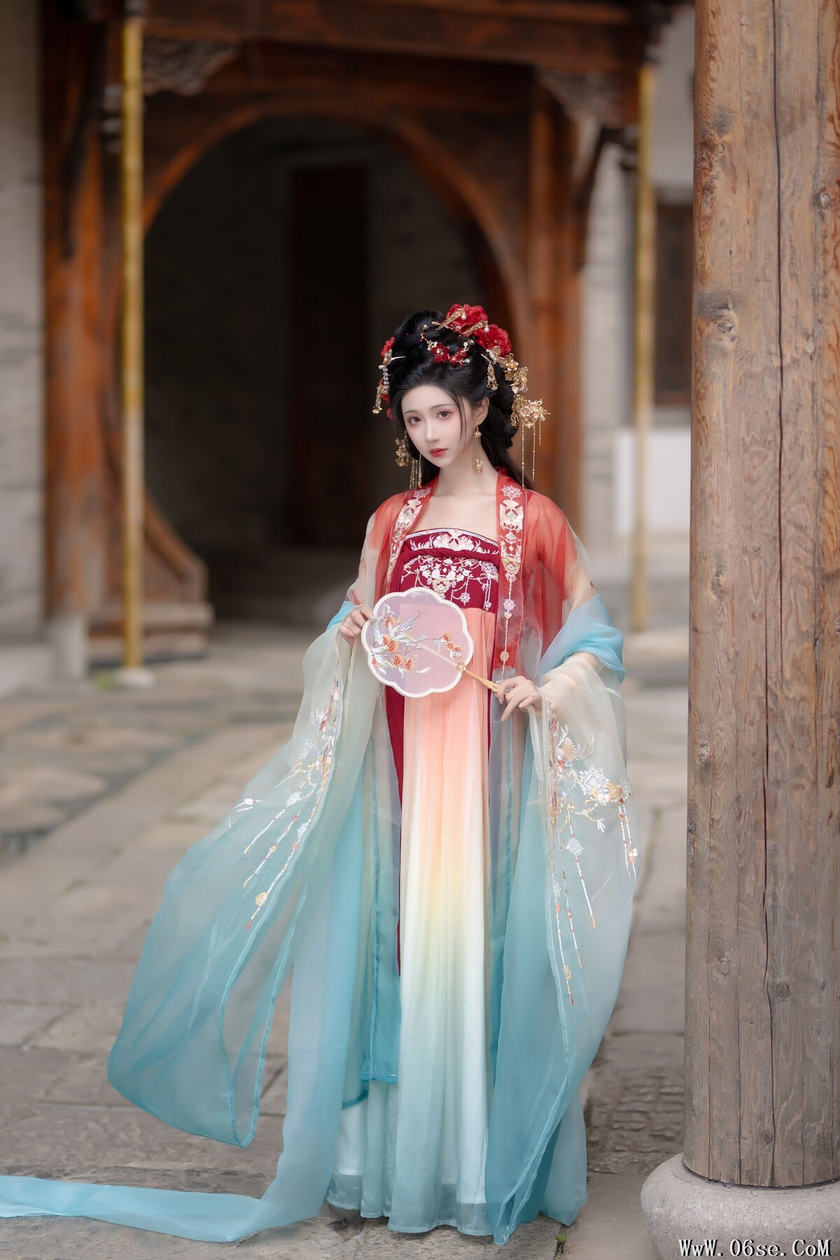 图片[27]-YiTuYu艺图语 Vol.7208 Qi Luo Sheng De Xiao Su Su[28P]-六色网
