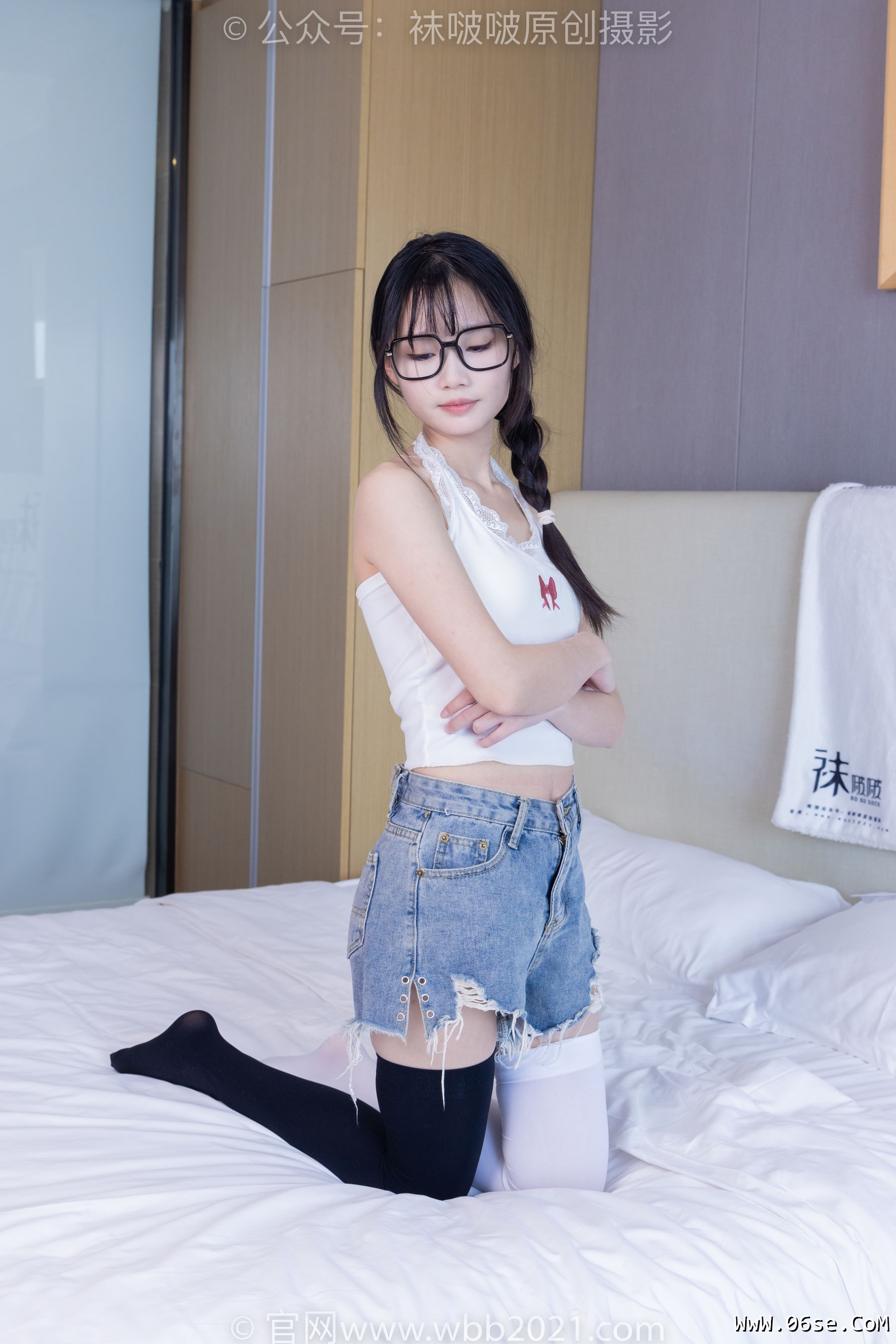 图片[92]-BoBoSocks袜啵啵 No.390 甜甜圈 -板鞋、厚黑丝大腿袜、厚白丝大腿袜[148P]-六色网