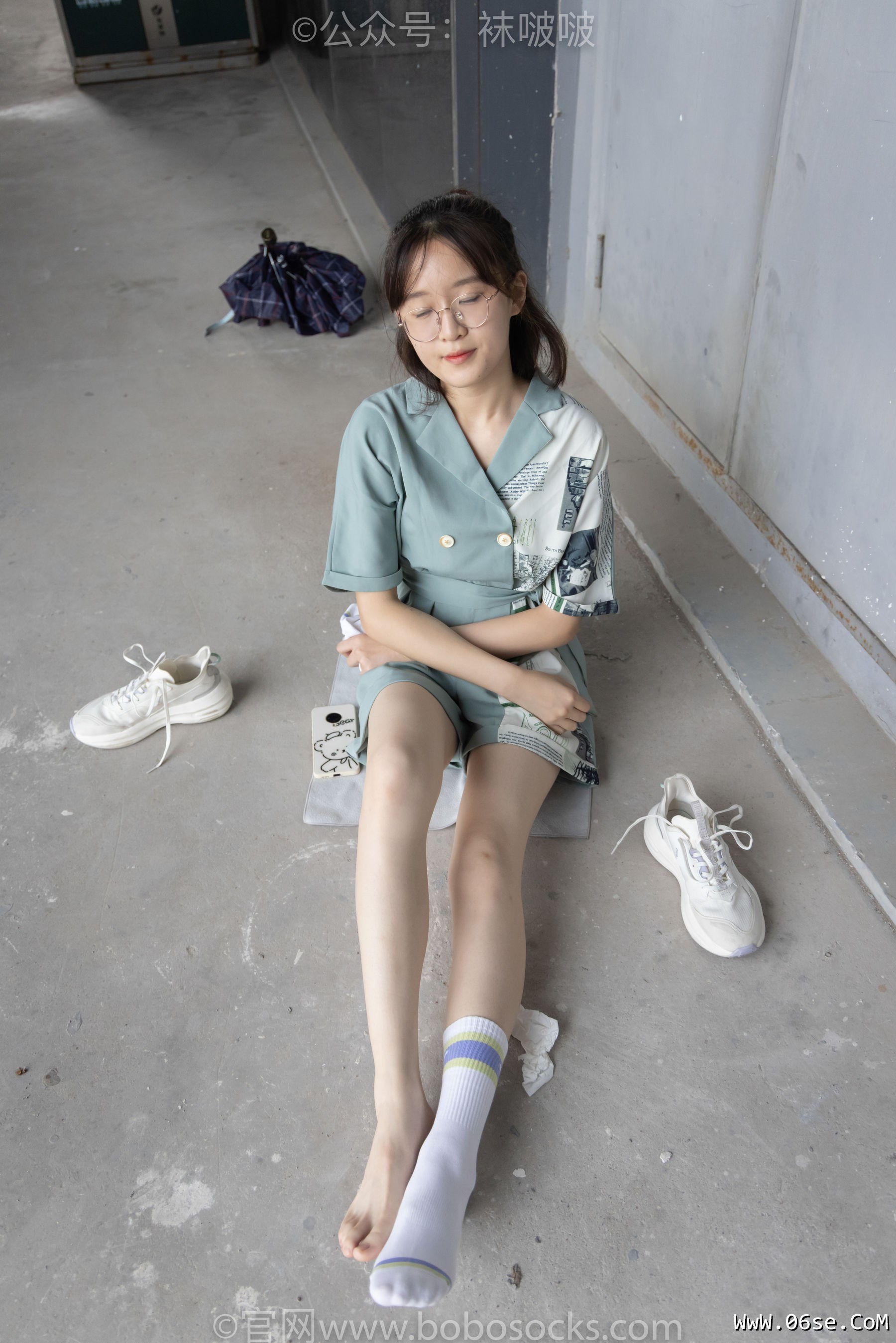 图片[102]-BoBoSocks袜啵啵 No.025 熊熊-安踏运动鞋、白色棉袜、裸足[146P]-六色网