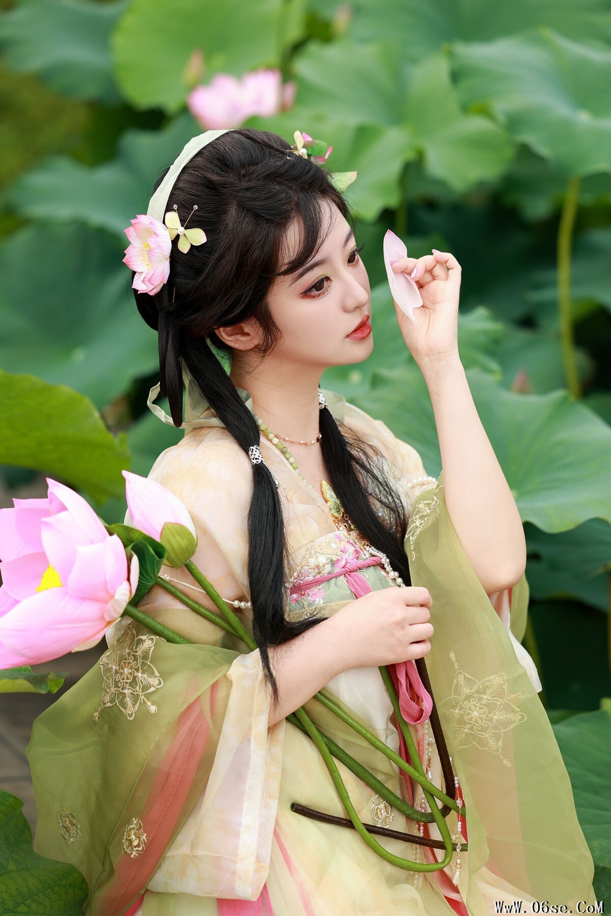 图片[12]-YiTuYu艺图语 Vol.7542 Bu Ke Ai De He He Miao[24P]-六色网