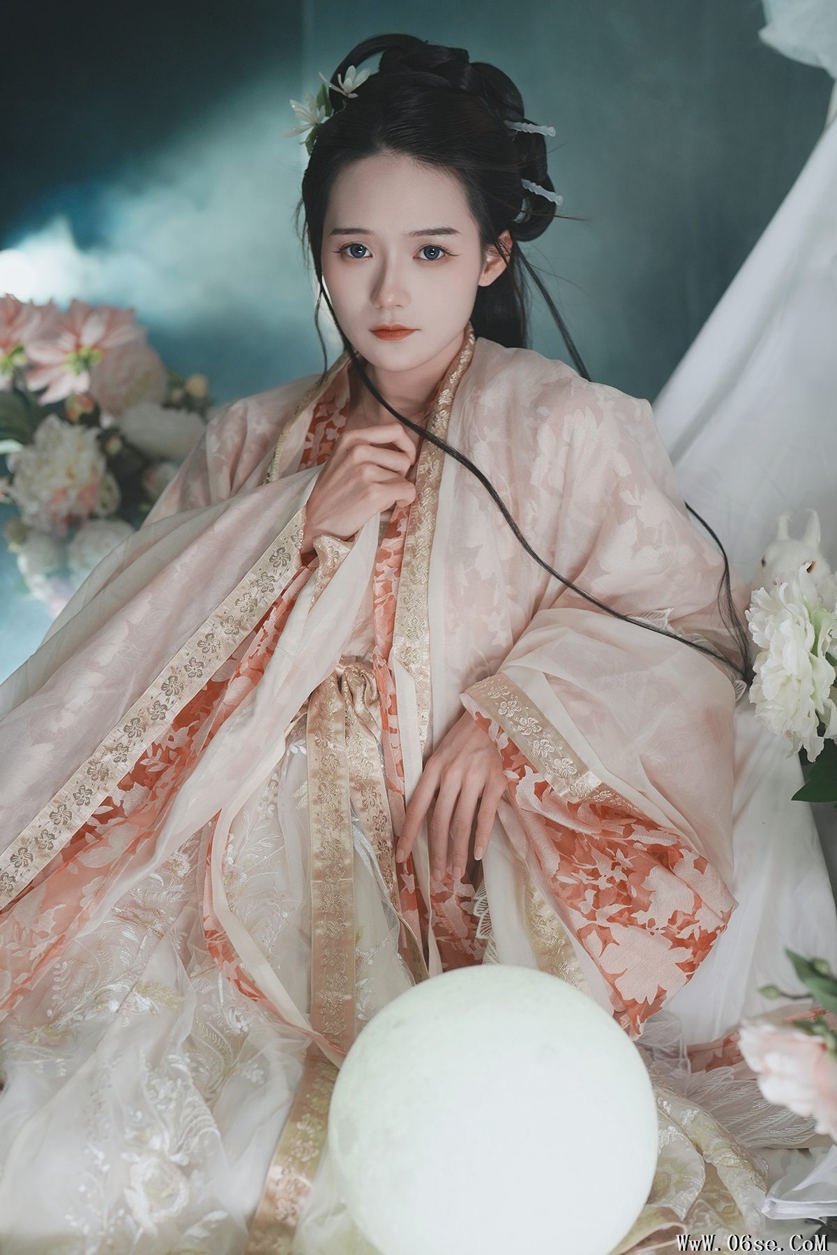 YiTuYu艺图语 Vol.4406 Tu Zi Zzz Bu Chi Hu Luo Bo[40P]-六色网