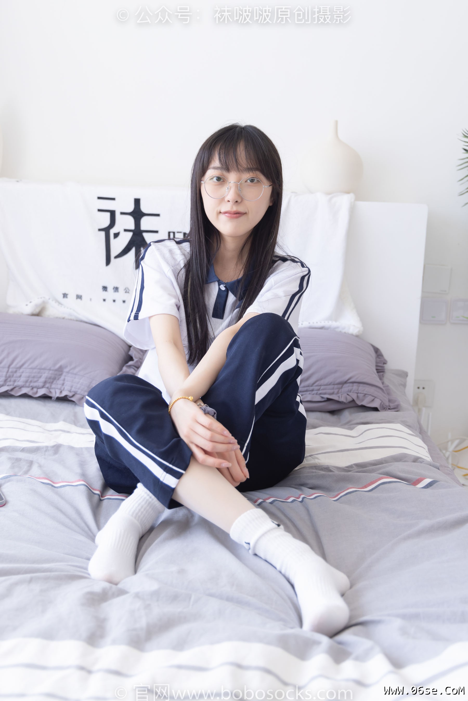 图片[91]-BoBoSocks袜啵啵 No.207 稚予 -aj板鞋、白棉袜、油亮白丝、校服裤里丝[140P]-六色网
