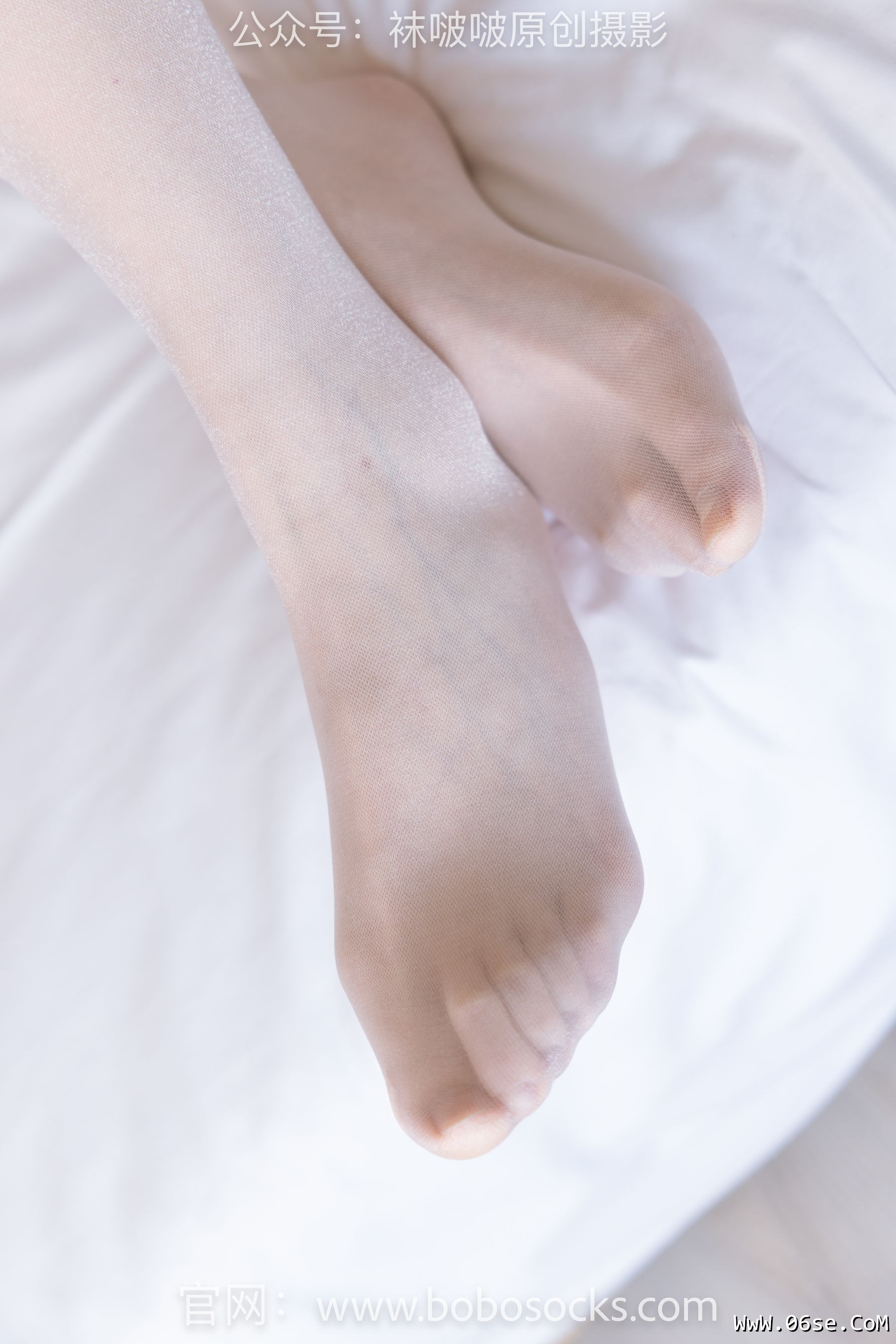 图片[3]-BoBoSocks袜啵啵 No.154 小甜豆-两双高跟鞋、珠光白丝、女仆装[200P]-六色网