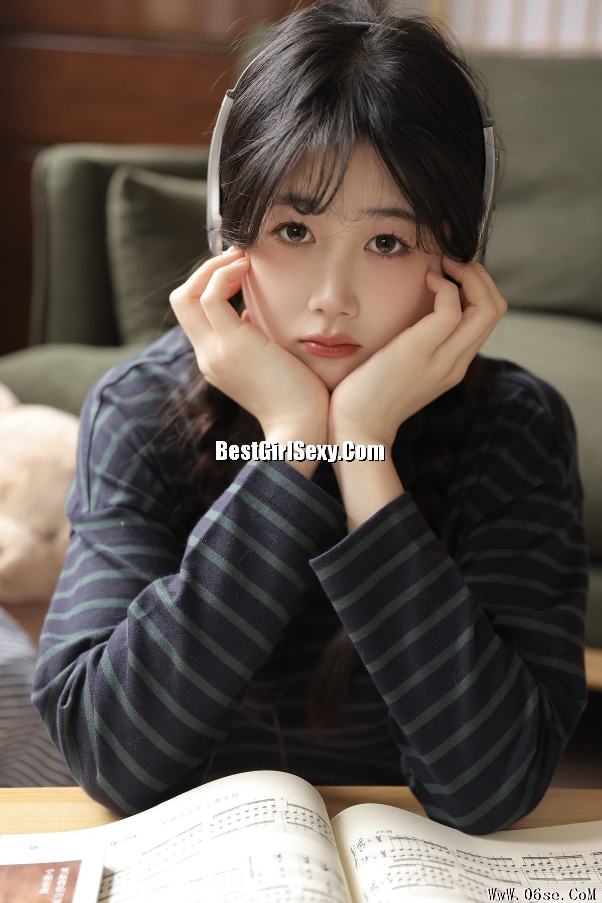 图片[12]-YiTuYu艺图语 Vol.3370 Nian Jiang[32P]-六色网