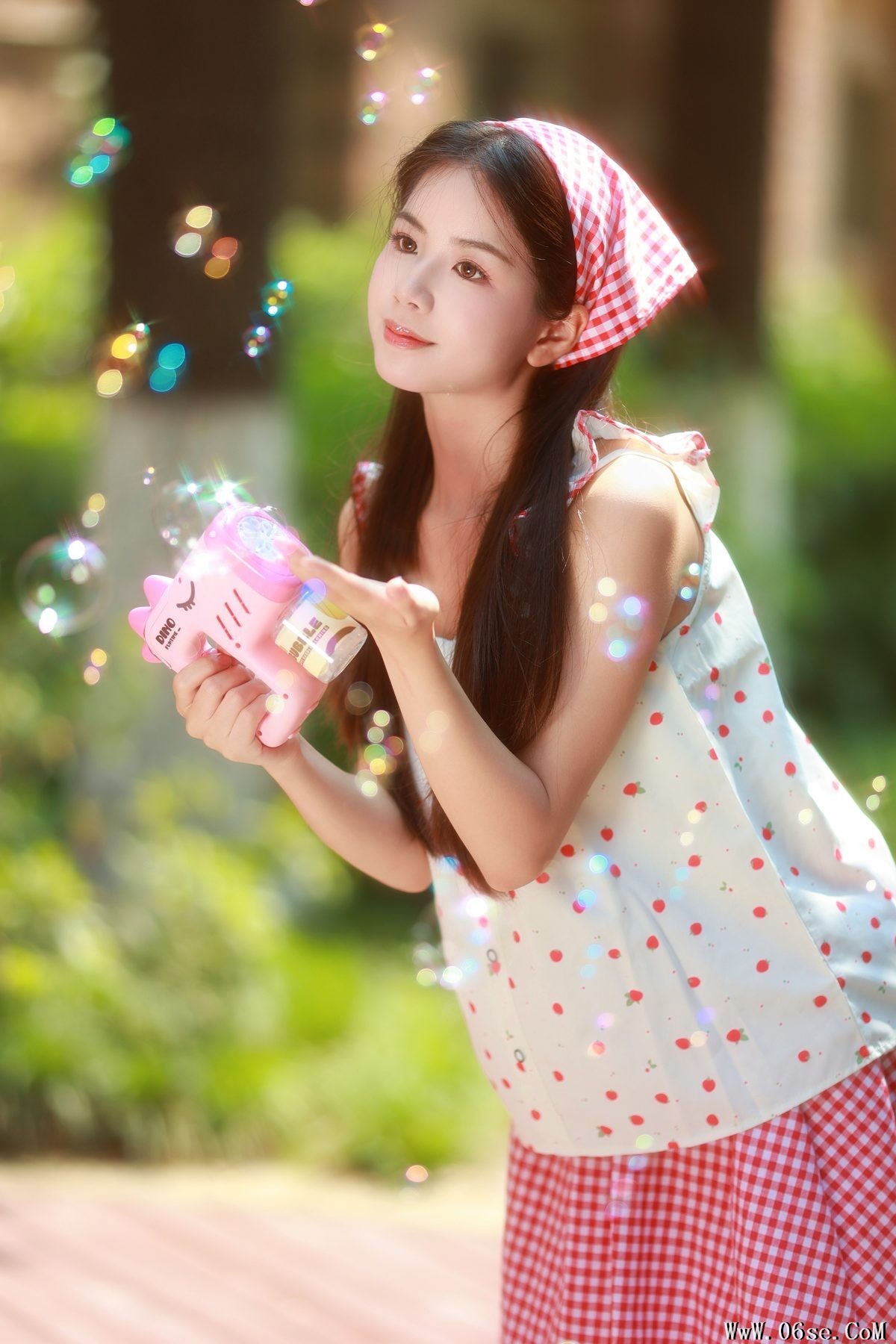 图片[55]-YiTuYu艺图语 Vol.5230 Xiao Du Tong Xue[57P]-六色网