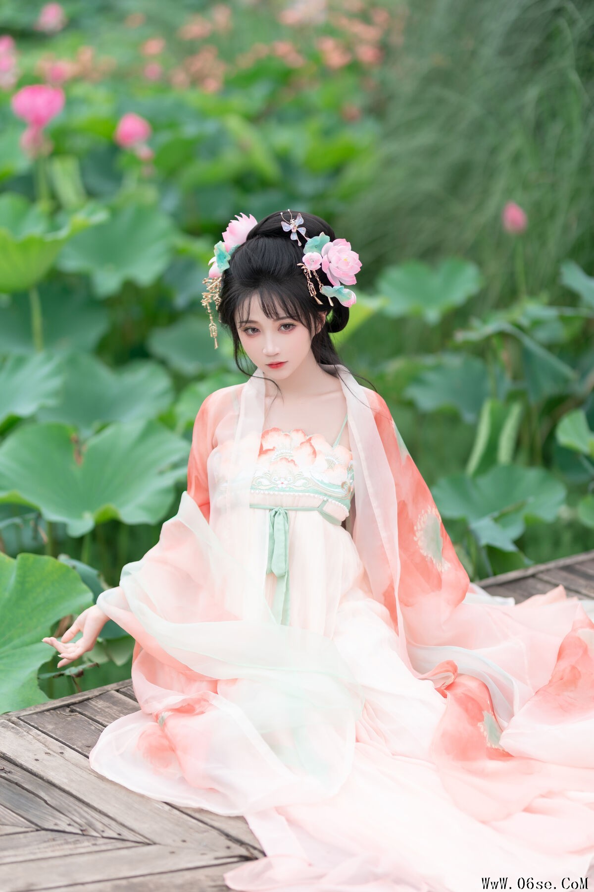 图片[12]-YiTuYu艺图语 Vol.7685 Qi Luo Sheng De Xiao Su Su[28P]-六色网