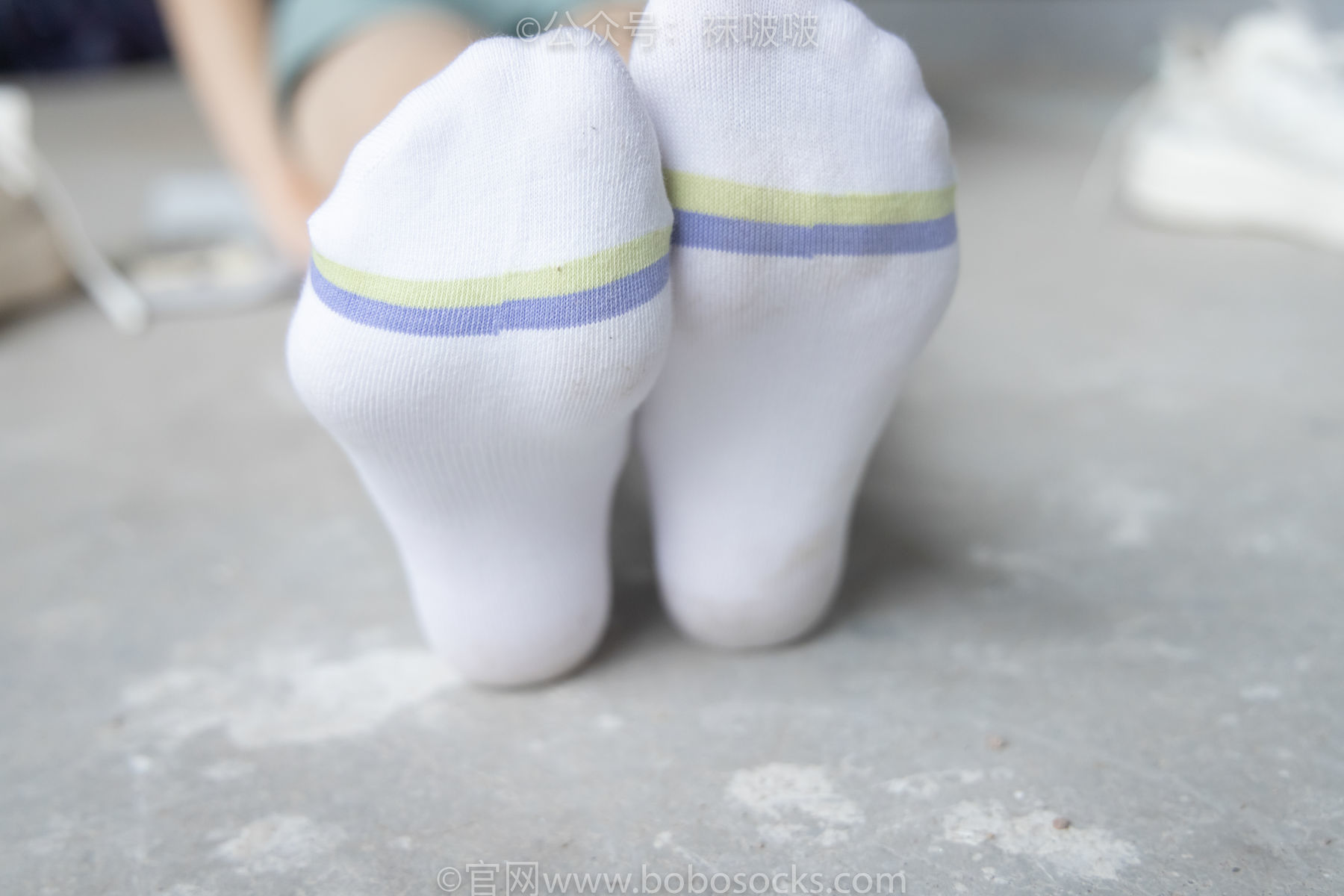 图片[63]-BoBoSocks袜啵啵 No.025 熊熊-安踏运动鞋、白色棉袜、裸足[146P]-六色网
