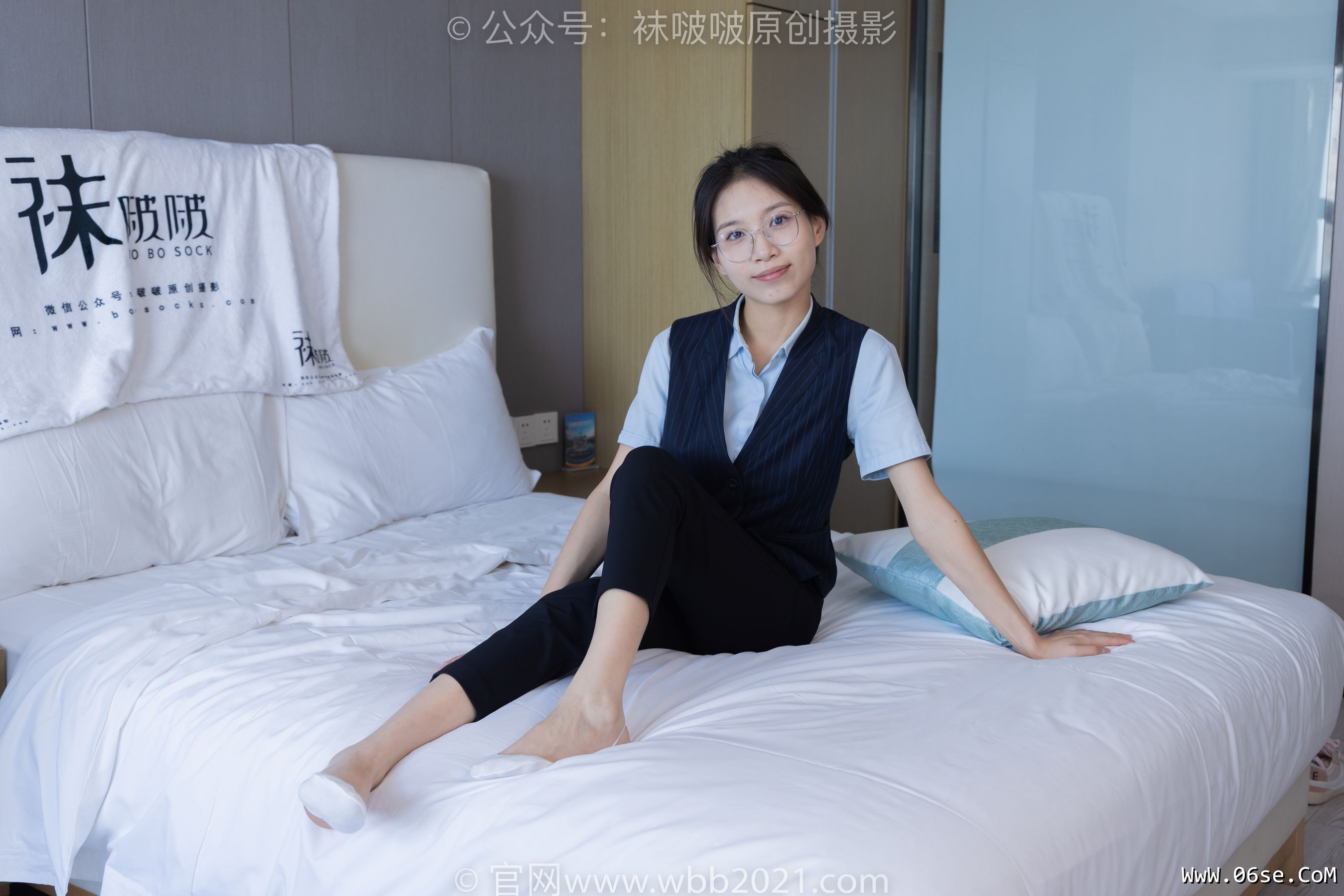 图片[16]-BoBoSocks袜啵啵 No.413 芝士 -高跟鞋、白色吊带船袜、银行制服[145P]-六色网