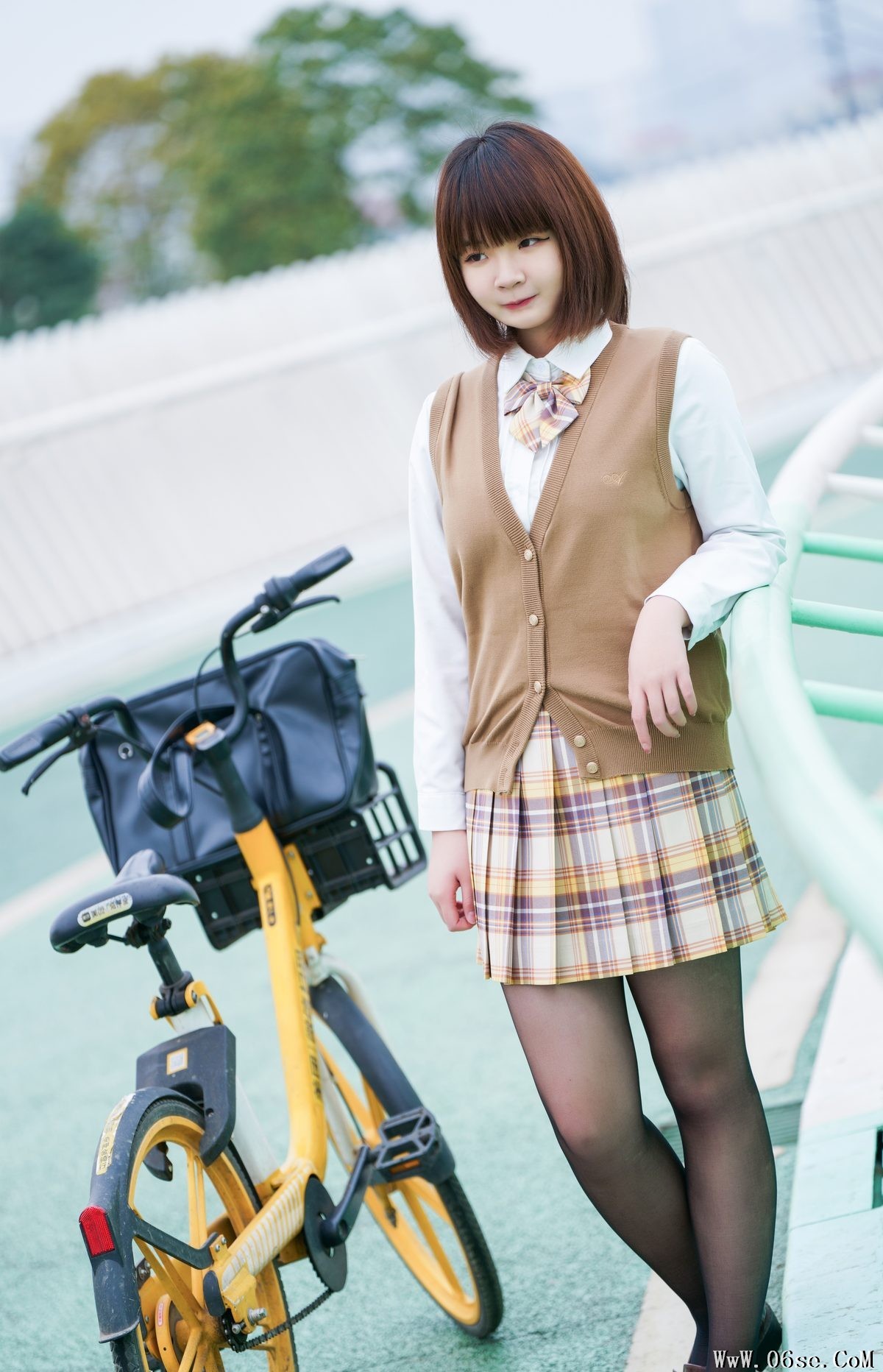 图片[17]-YiTuYu艺图语 Vol.3708 Zhong Yi[22P]-六色网