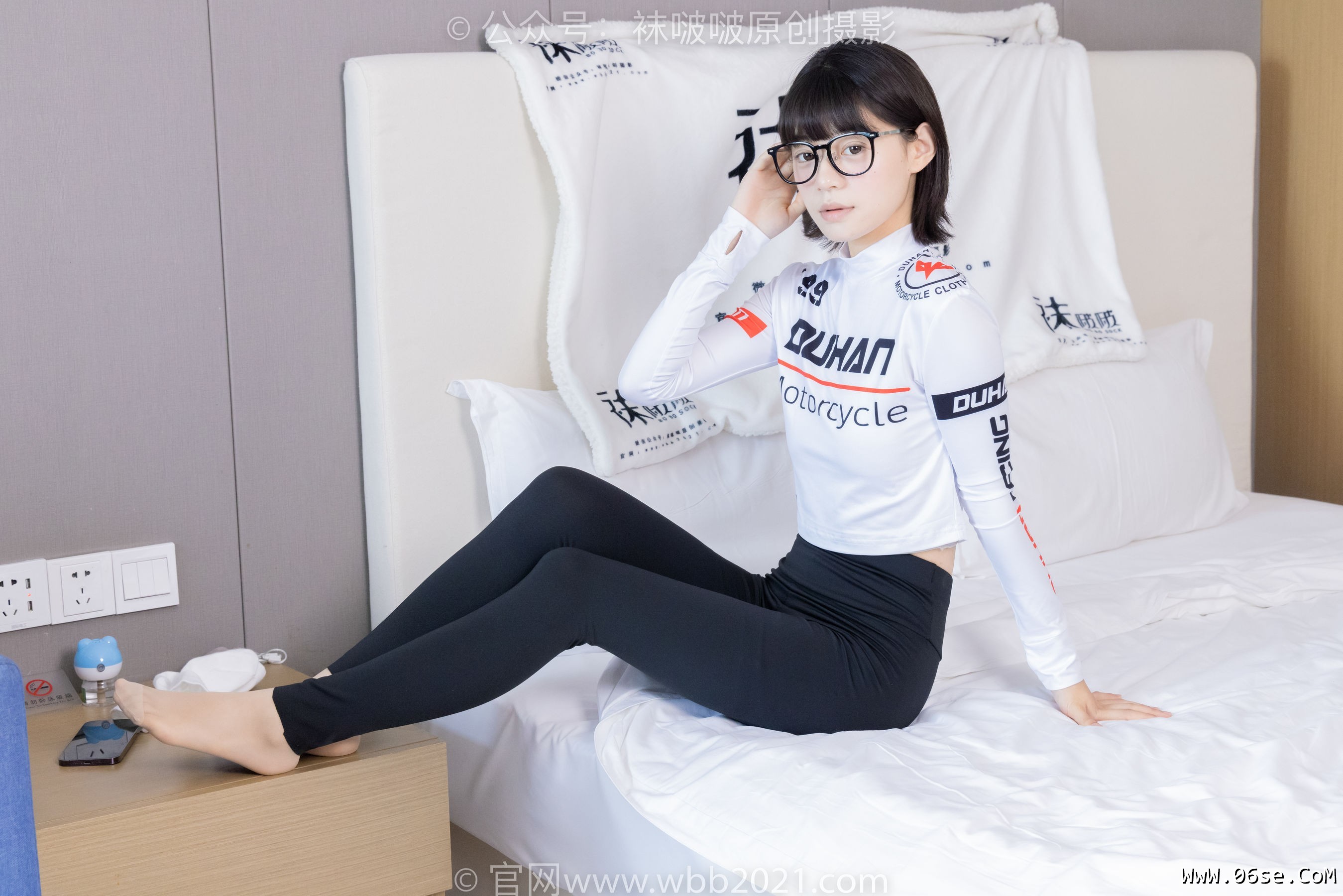 图片[37]-BoBoSocks袜啵啵 No.410 糯米 -运动鞋、白棉袜、肉丝、瑜伽裤裤里丝[145P]-六色网