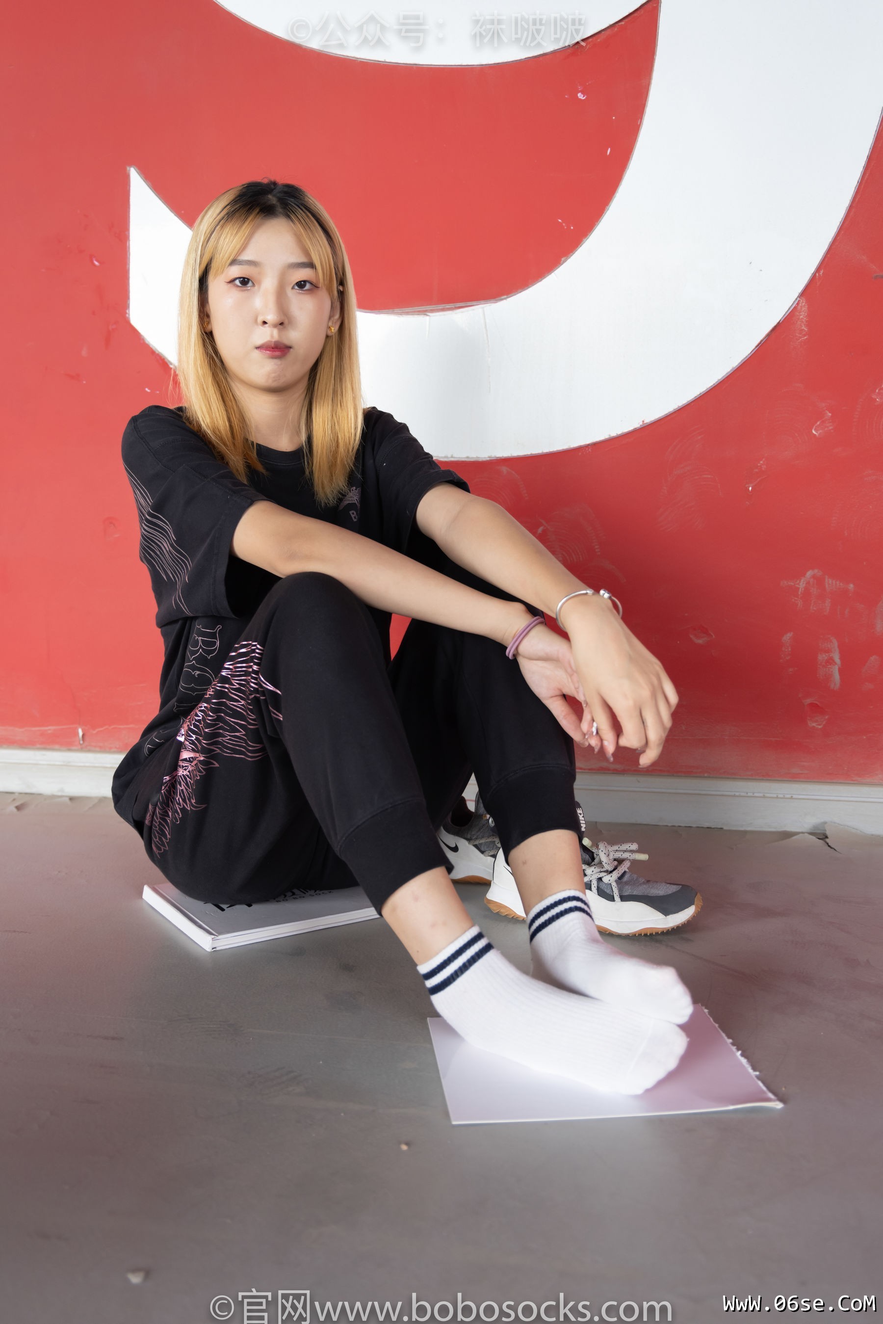 图片[74]-BoBoSocks袜啵啵 No.018 木木-运动鞋、白棉袜、裸足[136P]-六色网