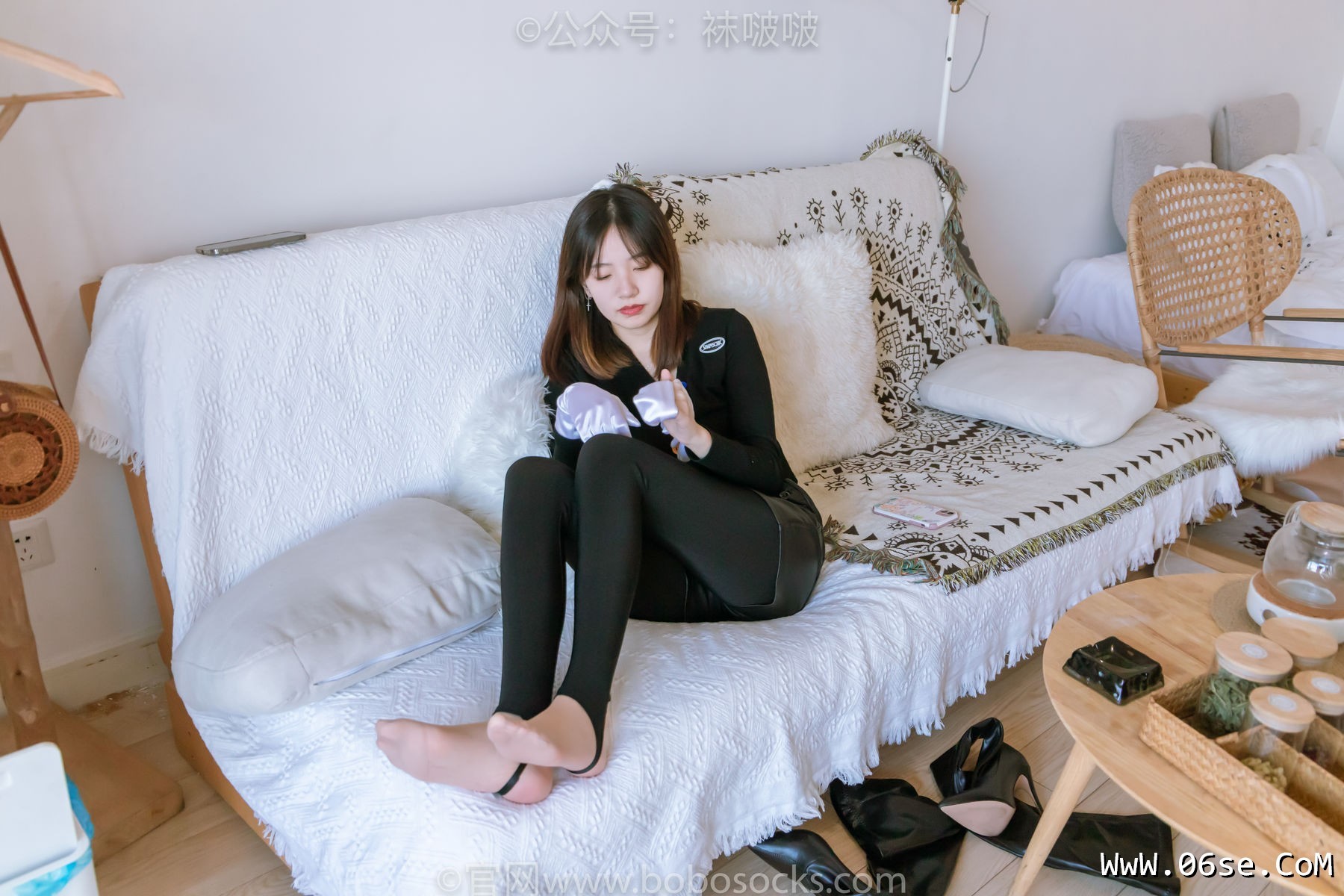 图片[135]-BoBoSocks袜啵啵 No.041 小甜豆-高跟长靴、黑色踩脚裤、肉丝[140P]-六色网