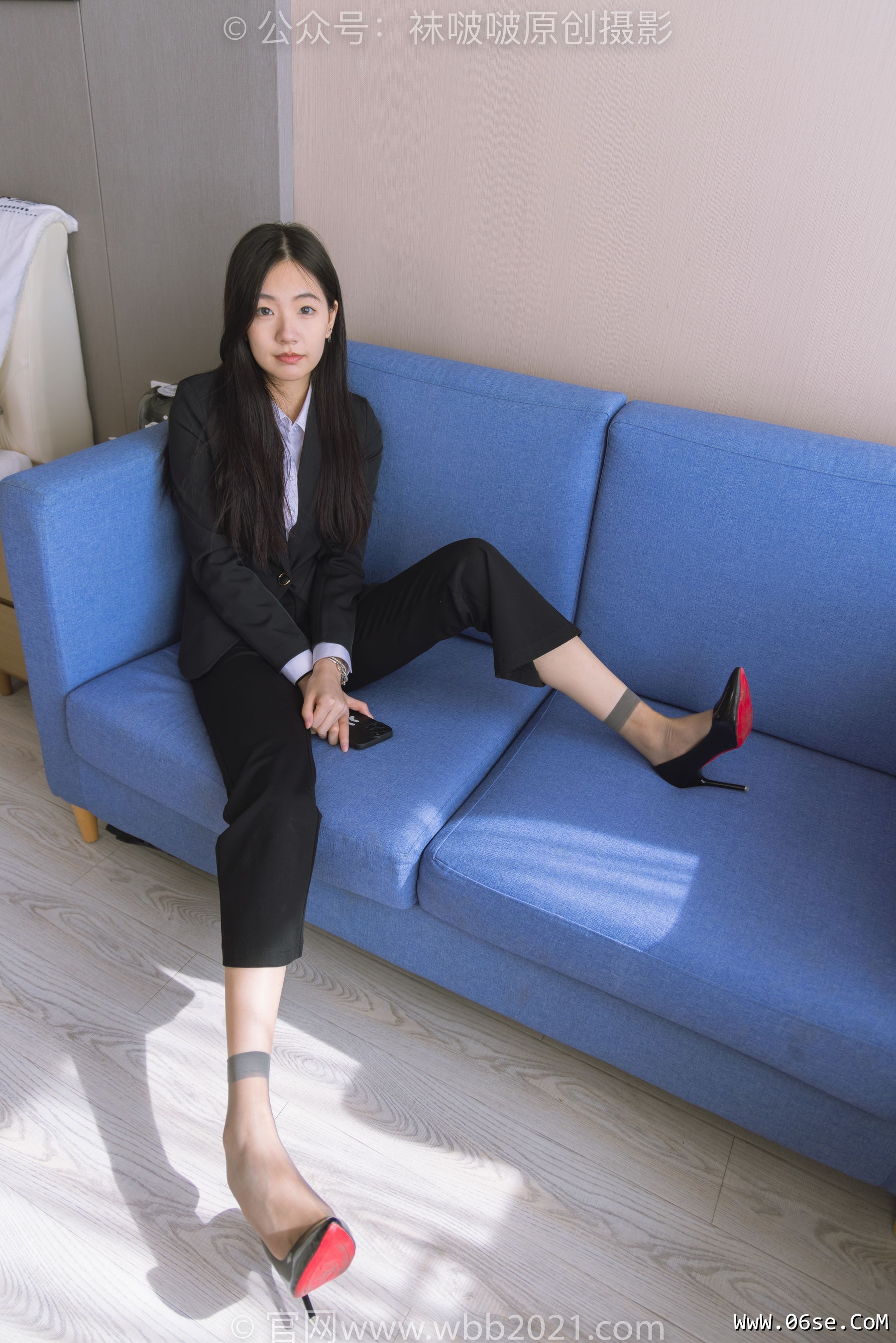 图片[237]-BoBoSocks袜啵啵 No.245 小甜豆 -高跟鞋、短灰丝、半蹲镜头较多[299P]-六色网