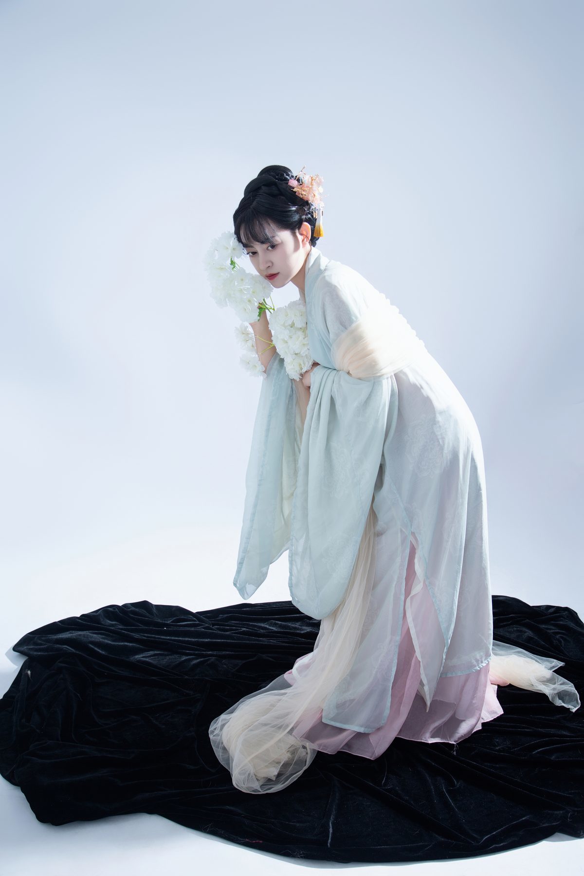 图片[19]-YiTuYu艺图语 Vol.6044 Yi Xuan[22P]-六色网