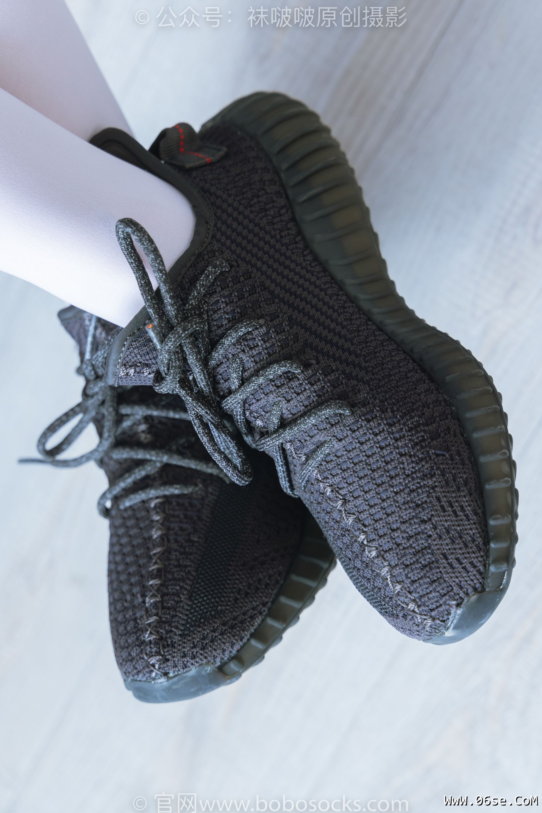 图片[74]-BoBoSocks袜啵啵 No.214 小沫 -黑色运动鞋、厚白丝[142P]-六色网