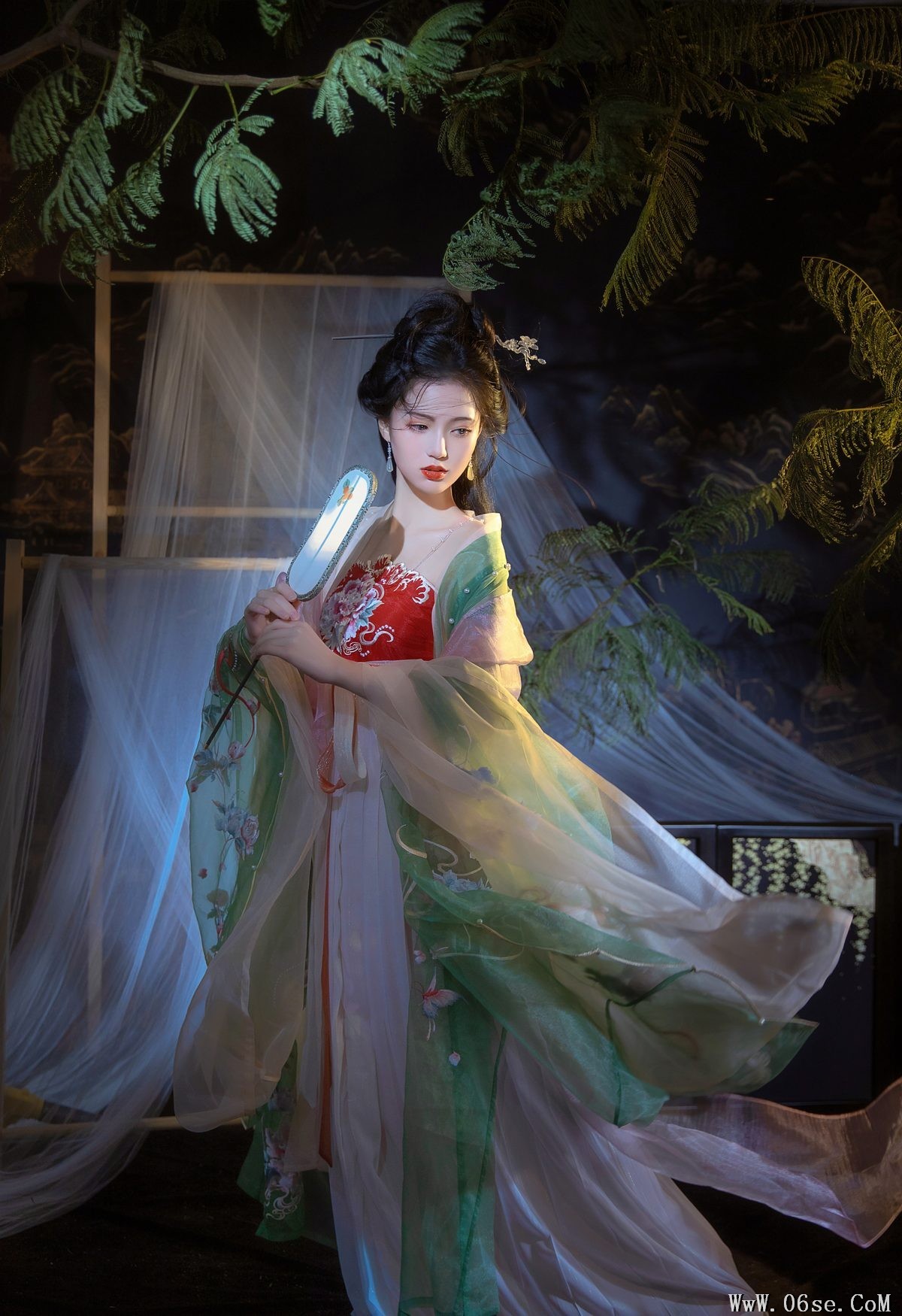 图片[4]-YiTuYu艺图语 Vol.3756 Pang Qi[32P]-六色网