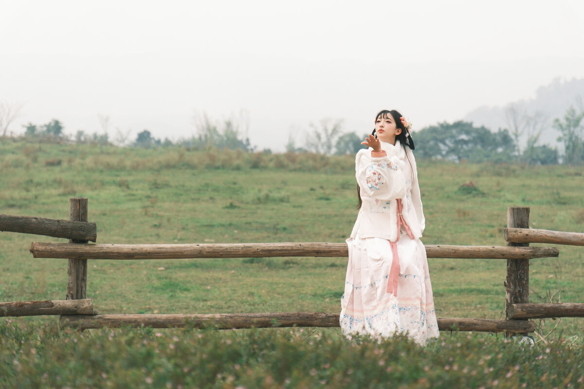 图片[10]-YiTuYu艺图语 Vol.6758 Er Liang Feng Yue[21P]-六色网