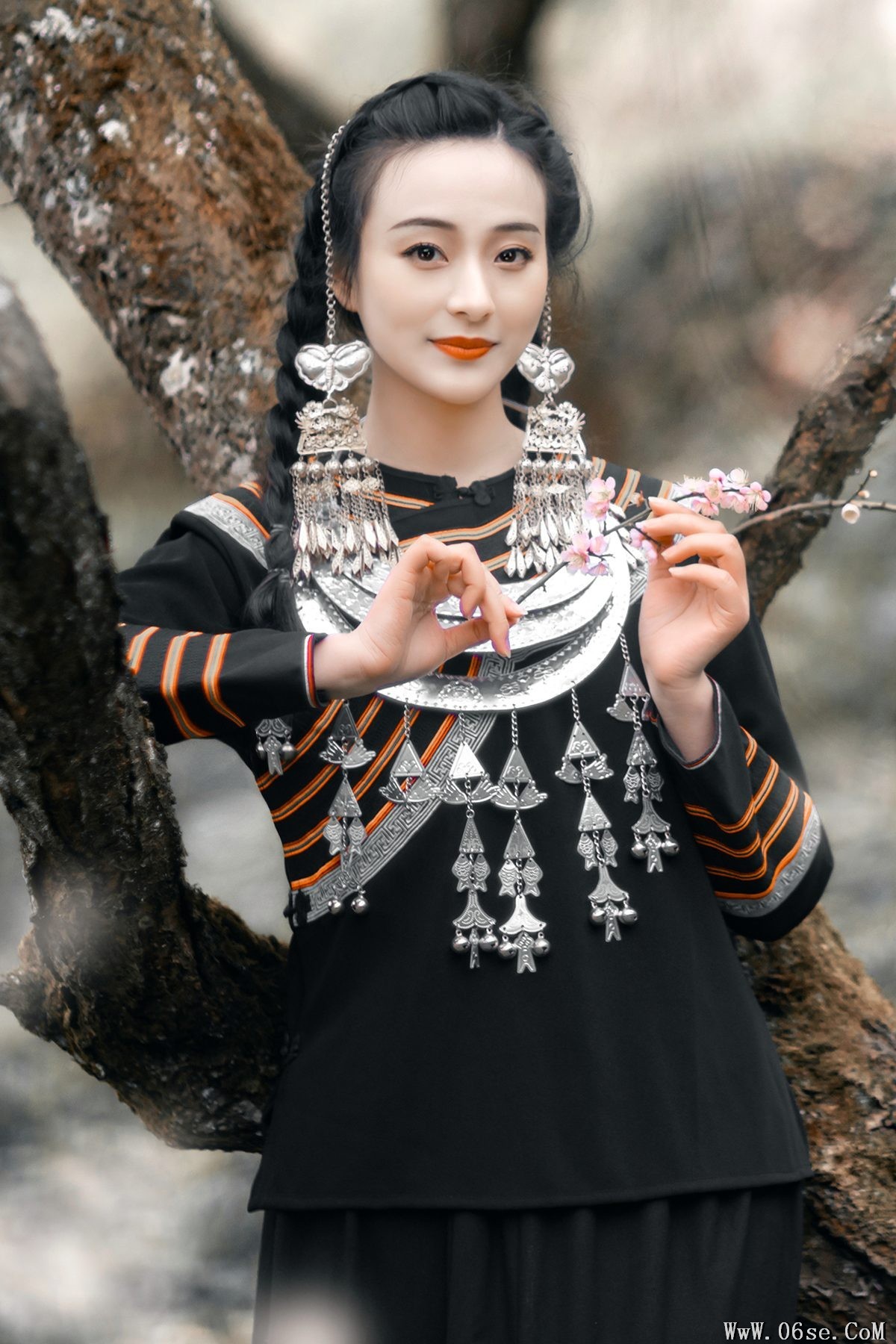 YiTuYu艺图语 Vol.3801 Huan Huan[36P]-六色网