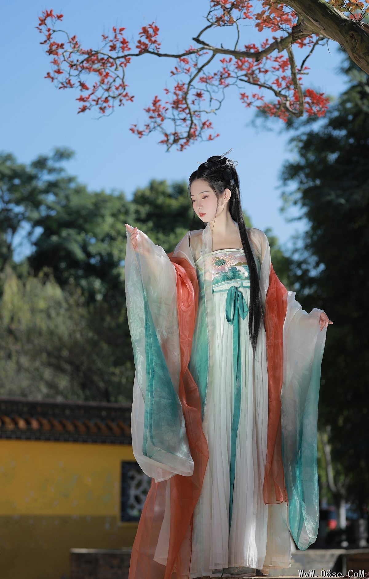 图片[6]-YiTuYu艺图语 Vol.3137 Luo Hua Ren Du Li[35P]-六色网